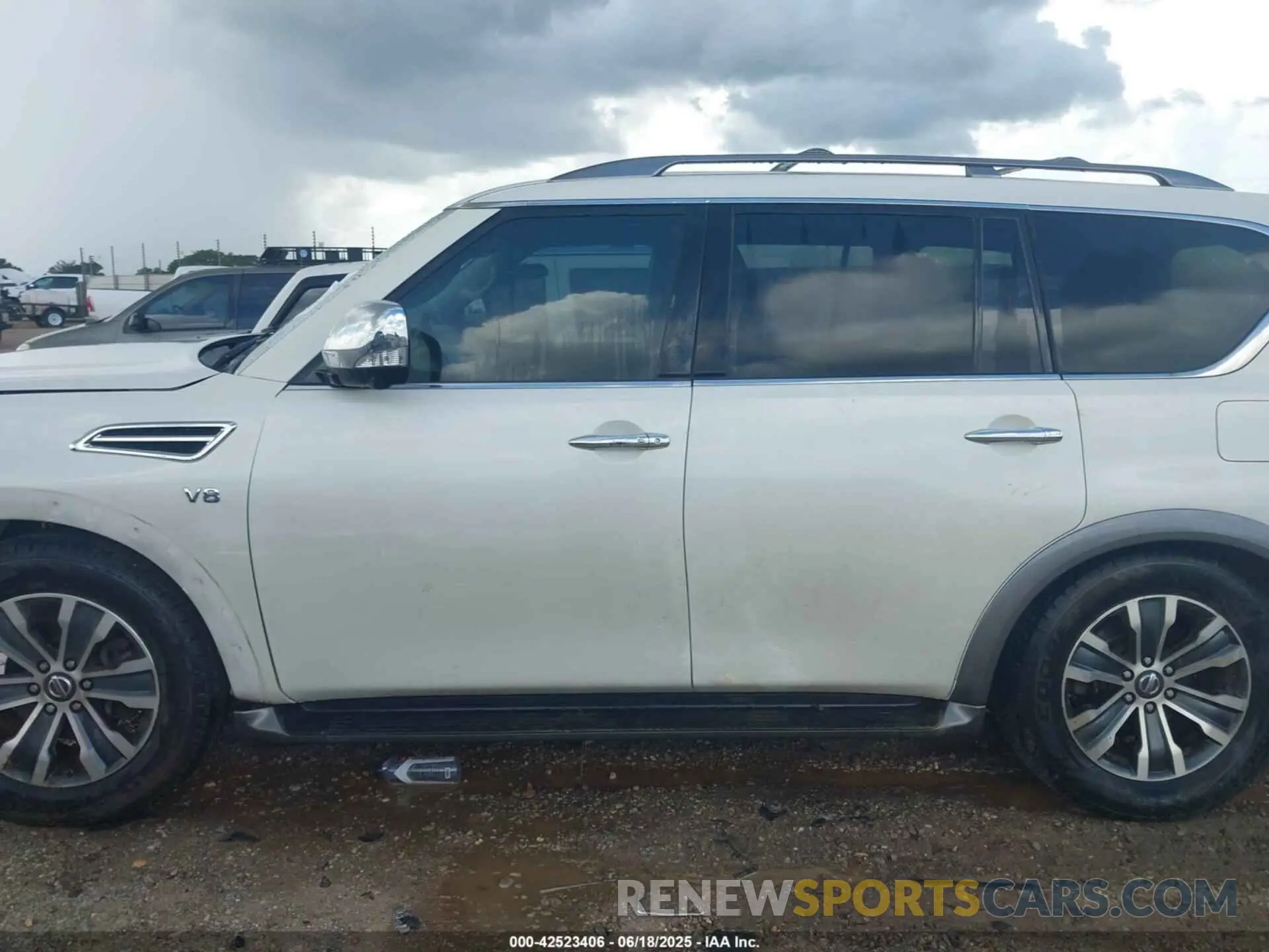 14 Photograph of a damaged car JN8AY2ND3K9092244 NISSAN ARMADA 2019
