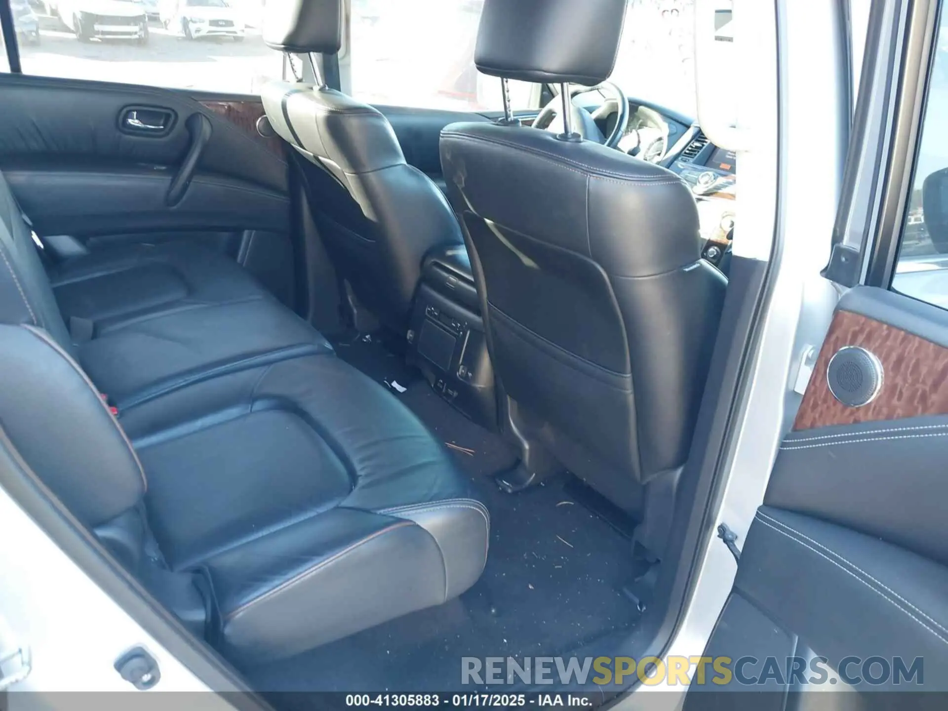 8 Photograph of a damaged car JN8AY2ND4K9085853 NISSAN ARMADA 2019