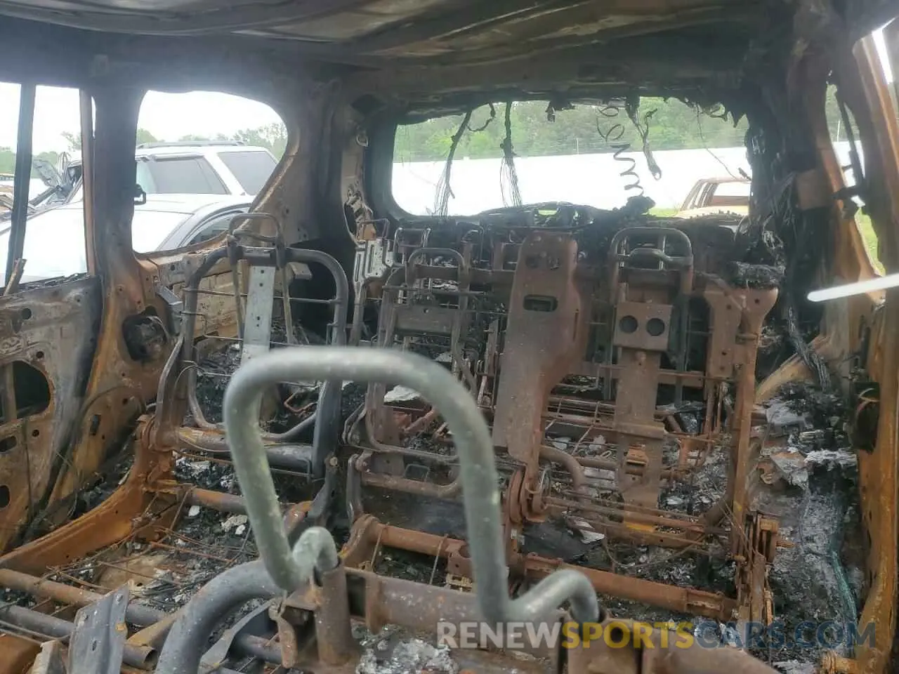 10 Photograph of a damaged car JN8AY2ND6K9089015 NISSAN ARMADA 2019