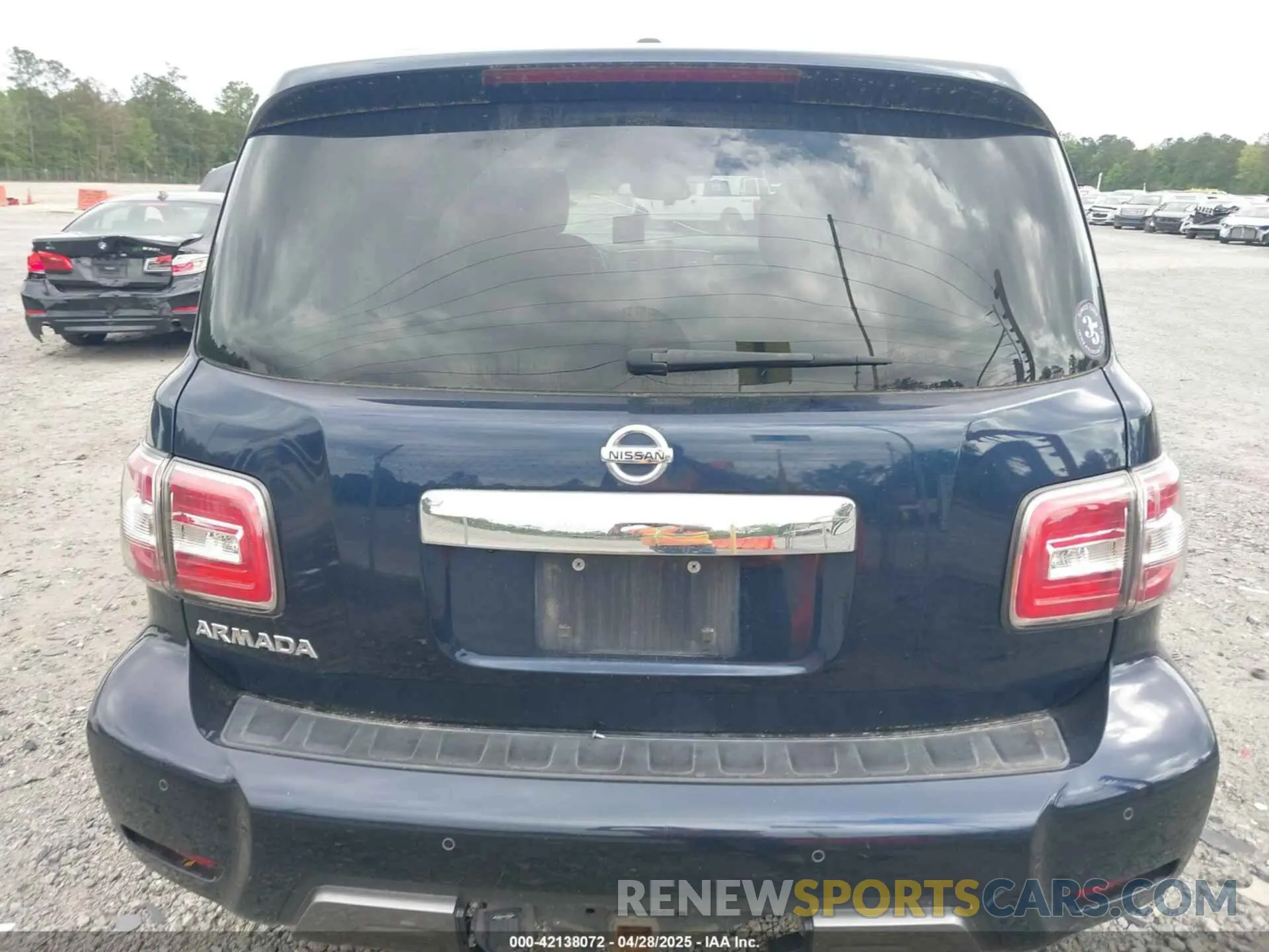 17 Photograph of a damaged car JN8AY2NDXK9090524 NISSAN ARMADA 2019