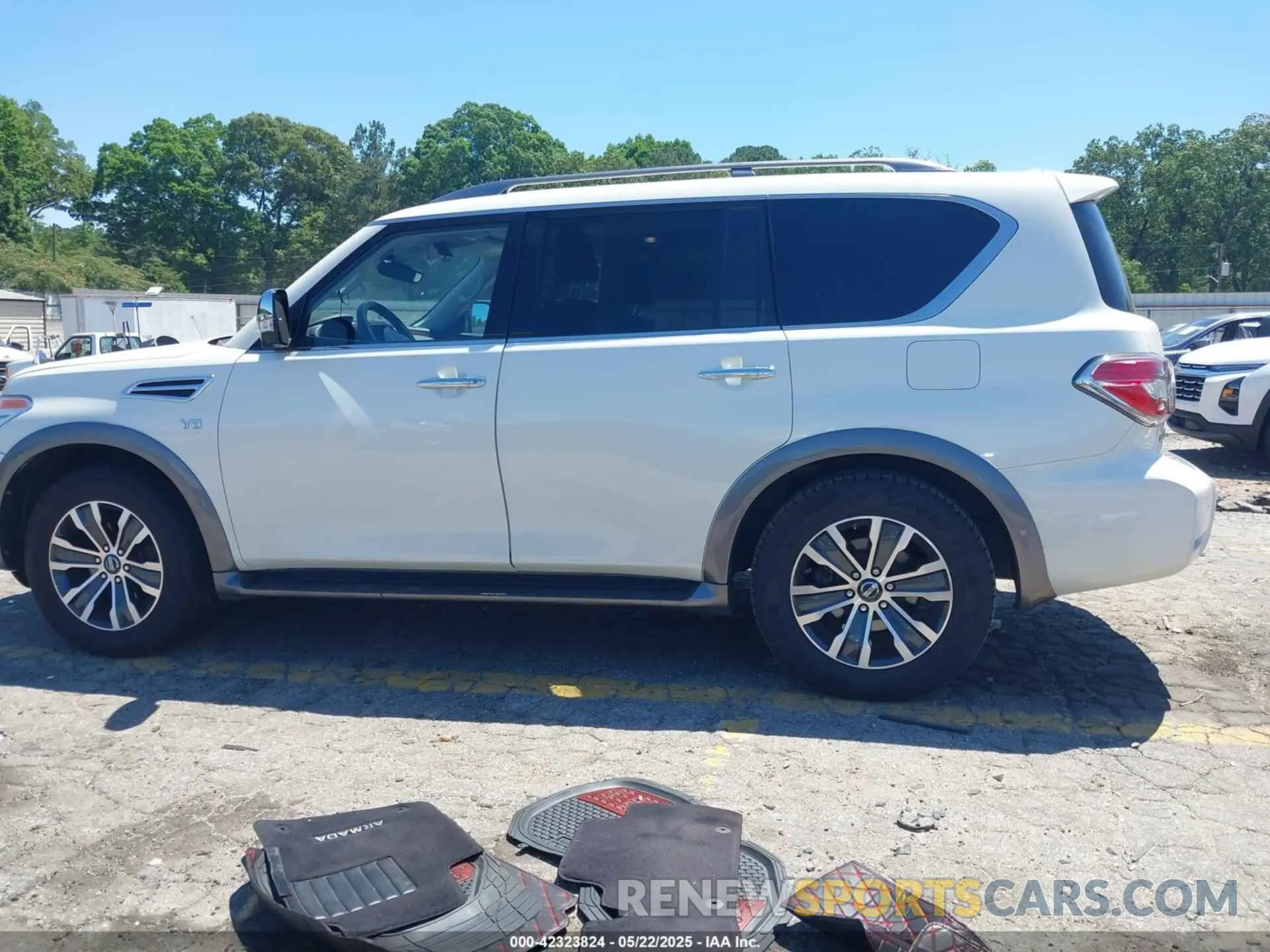 14 Photograph of a damaged car JN8AY2NC5L9615157 NISSAN ARMADA 2020