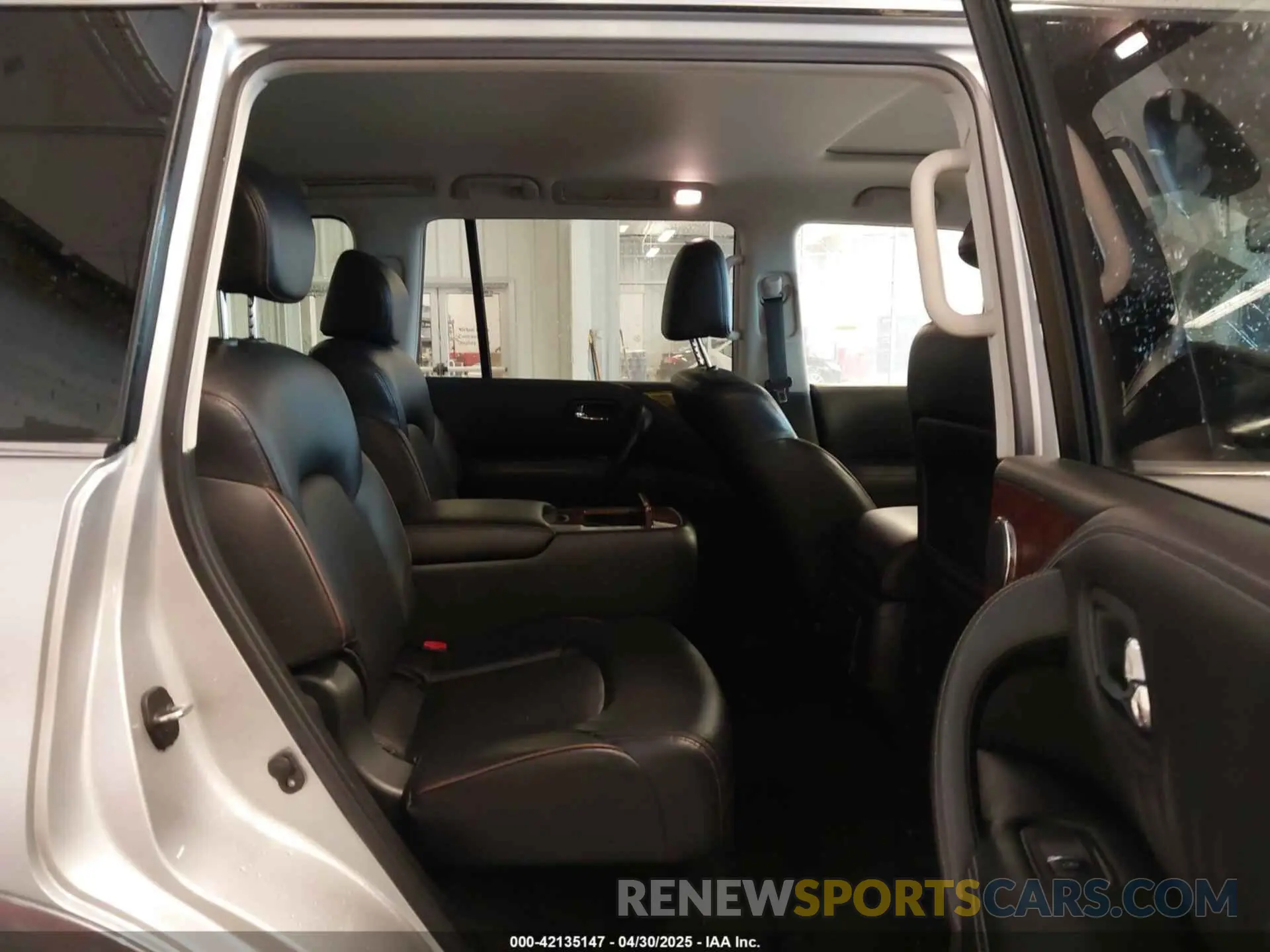 8 Photograph of a damaged car JN8AY2NC6L9621162 NISSAN ARMADA 2020