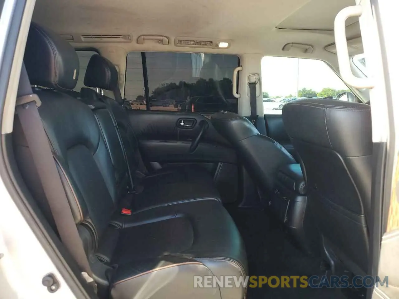11 Photograph of a damaged car JN8AY2NC7LX516562 NISSAN ARMADA 2020