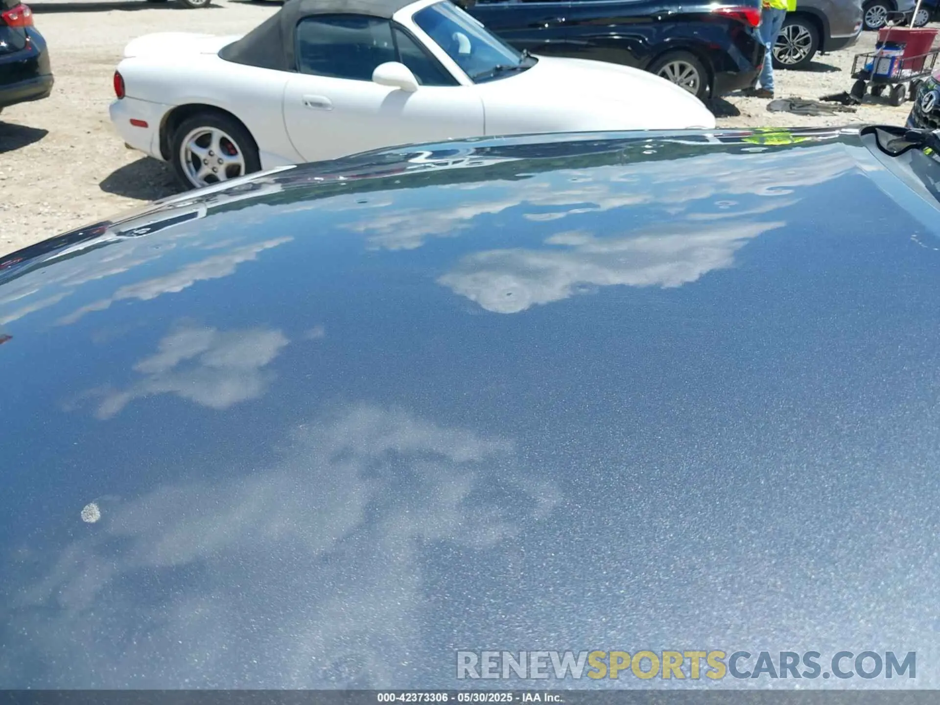 17 Photograph of a damaged car JN8AY2ND5L9110681 NISSAN ARMADA 2020