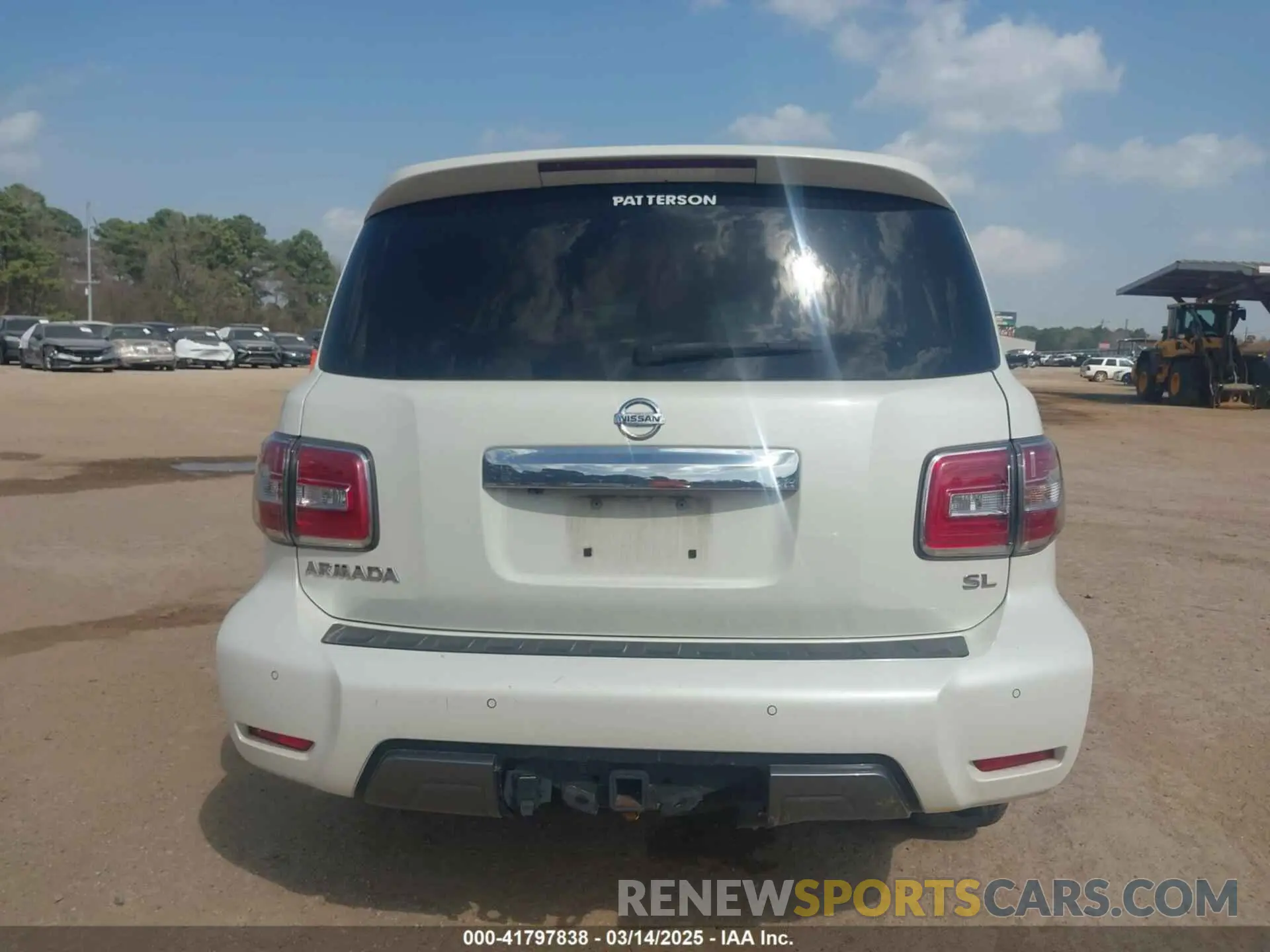 17 Photograph of a damaged car JN8AY2ND6LX017549 NISSAN ARMADA 2020