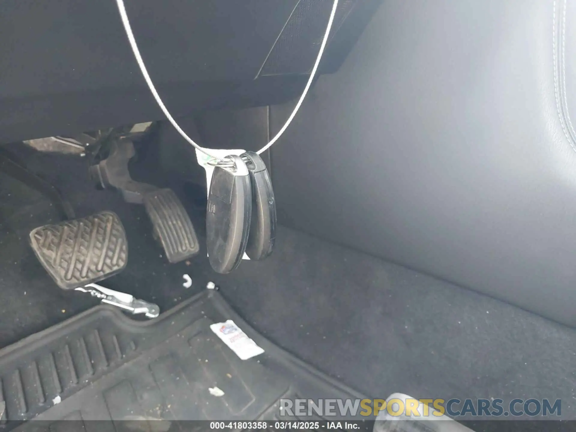 11 Photograph of a damaged car JN8AY2NDXLX017988 NISSAN ARMADA 2020