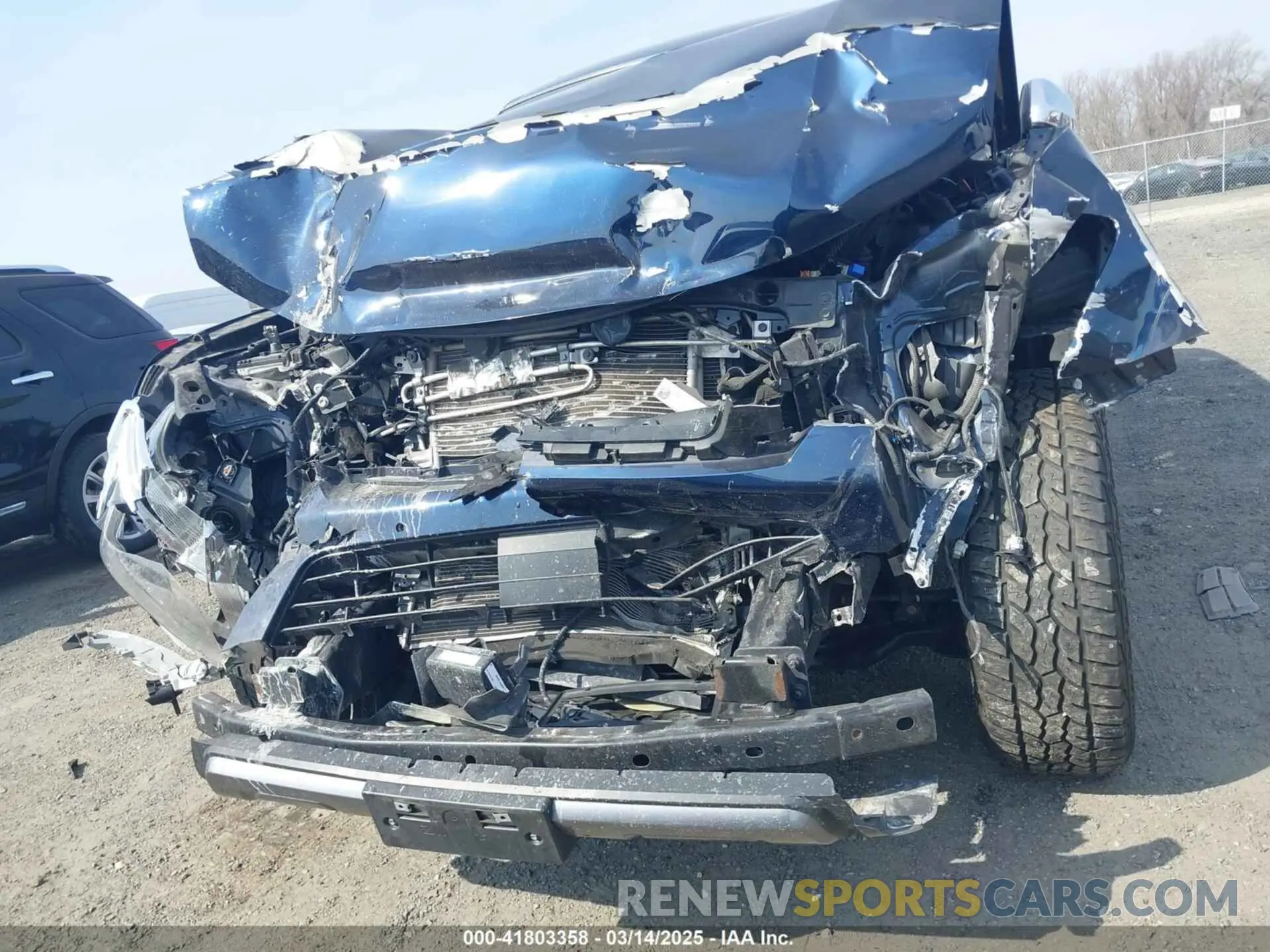 21 Photograph of a damaged car JN8AY2NDXLX017988 NISSAN ARMADA 2020
