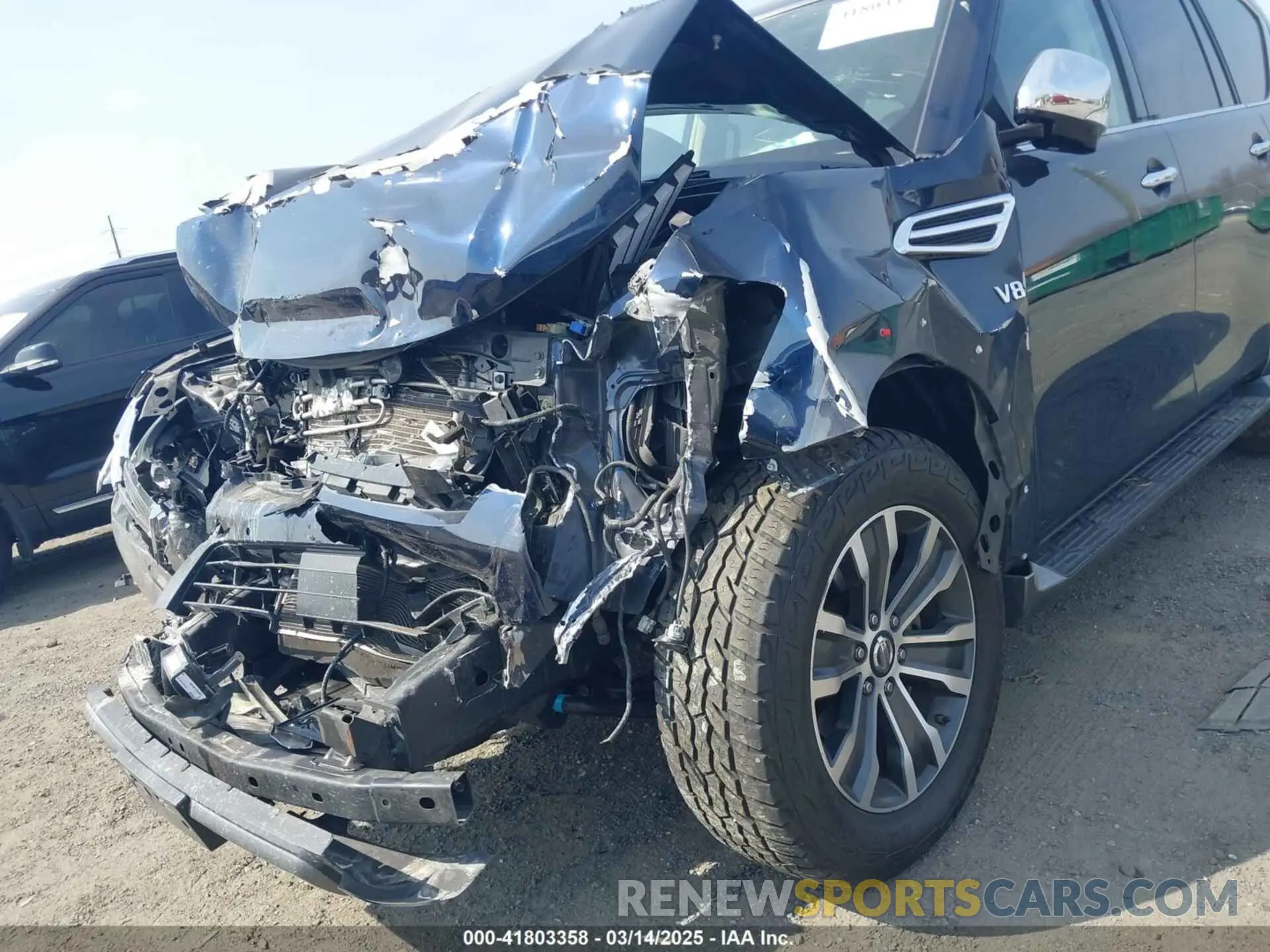 22 Photograph of a damaged car JN8AY2NDXLX017988 NISSAN ARMADA 2020