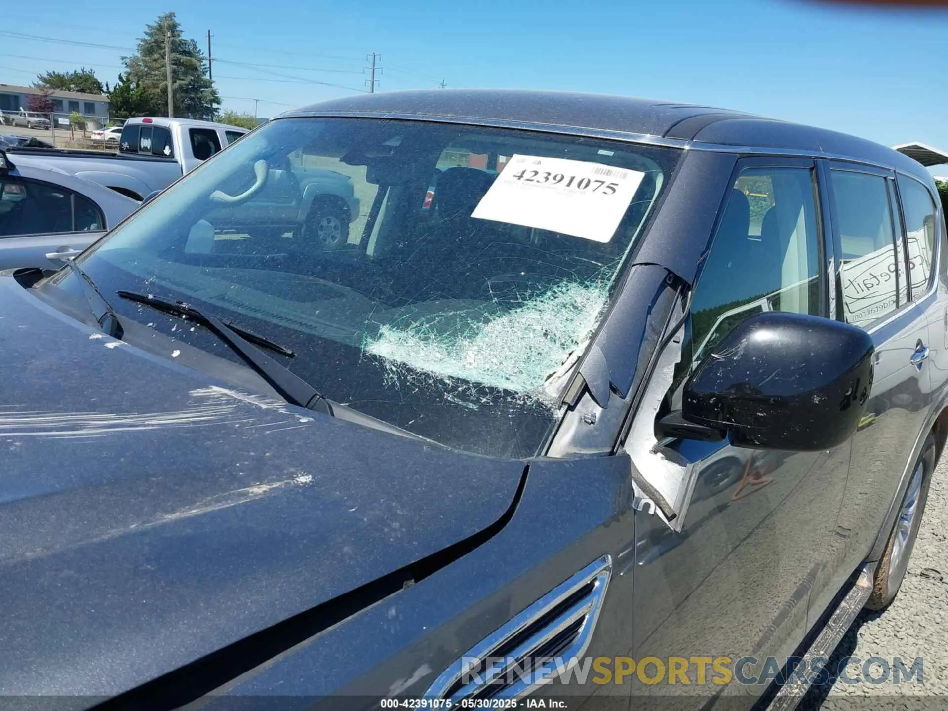 19 Photograph of a damaged car JN8AY2AD4M9662096 NISSAN ARMADA 2021