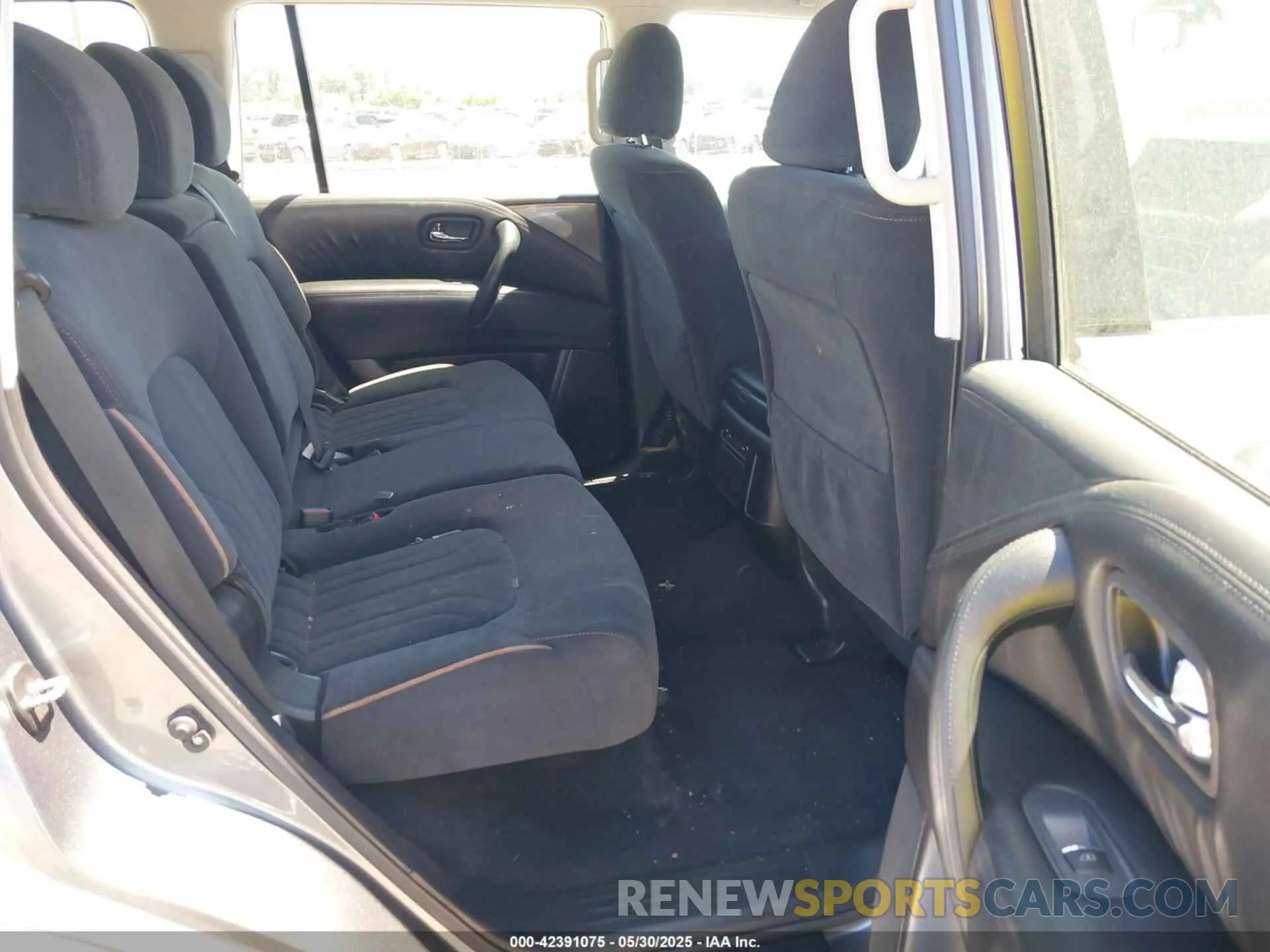 8 Photograph of a damaged car JN8AY2AD4M9662096 NISSAN ARMADA 2021