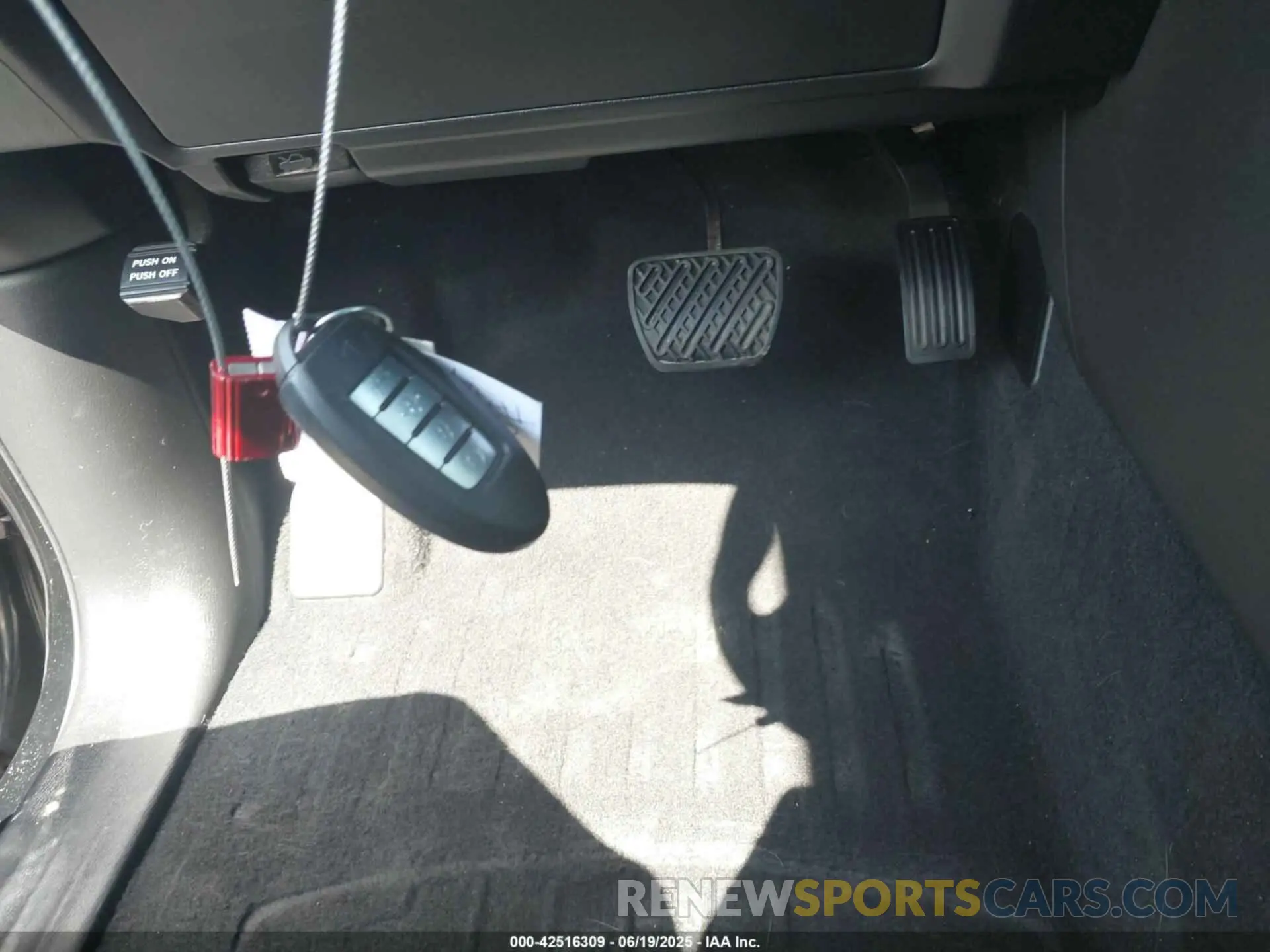 11 Photograph of a damaged car JN8AY2BA7M9371239 NISSAN ARMADA 2021