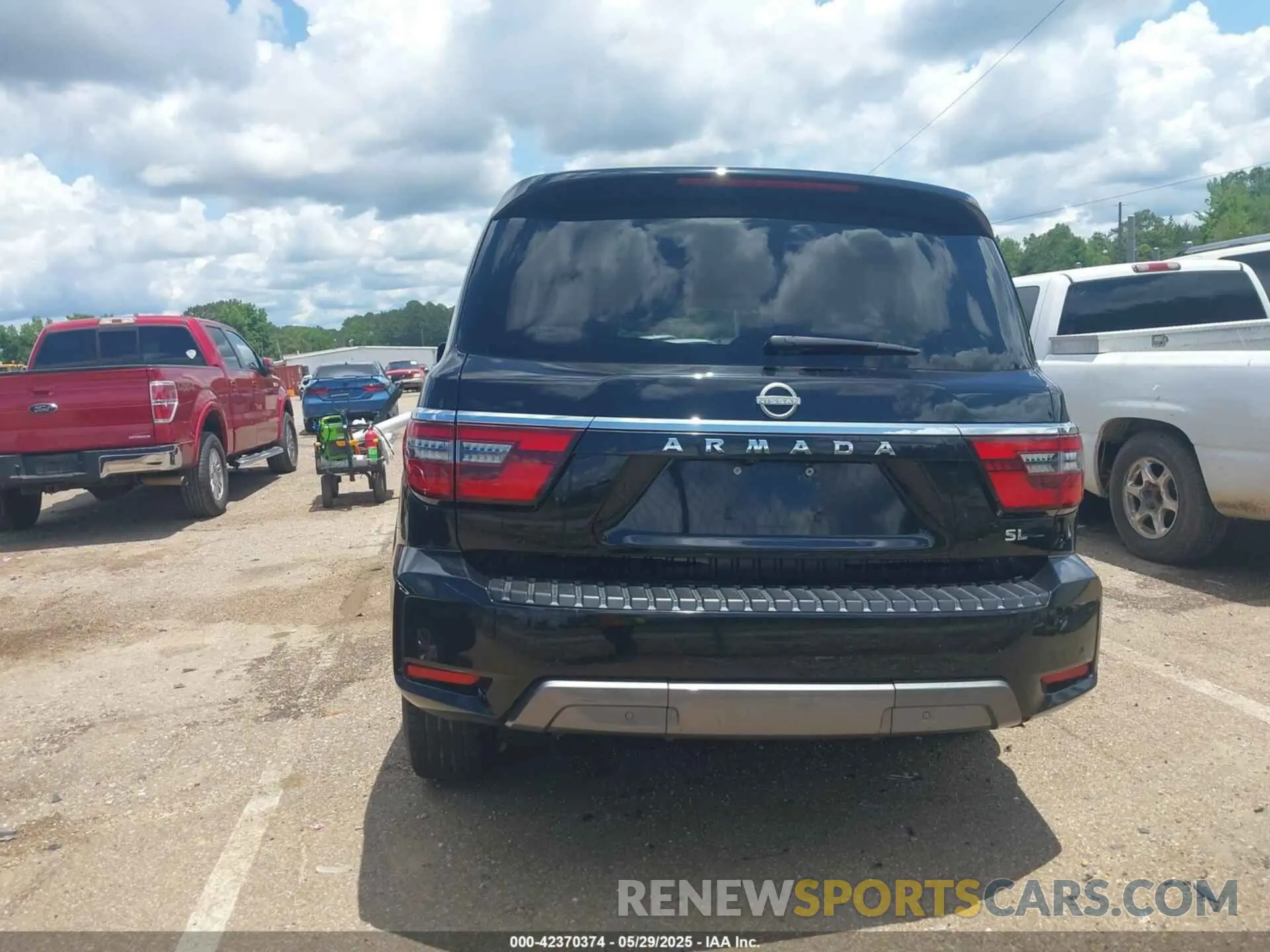 17 Photograph of a damaged car JN8AY2BDXM937227Z NISSAN ARMADA 2021