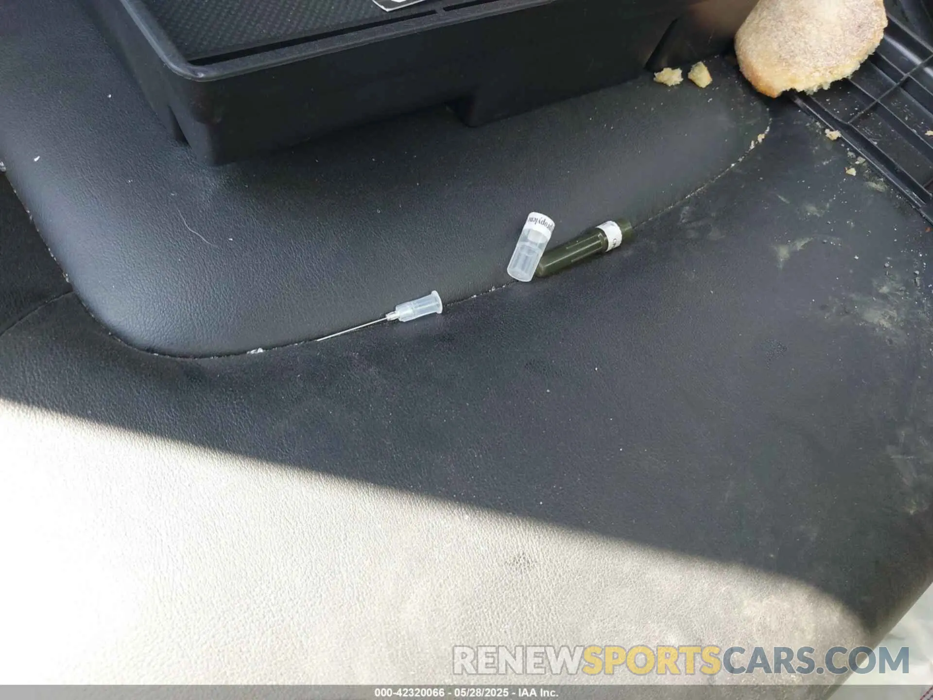 11 Photograph of a damaged car JN8AY2AC0N9160128 NISSAN ARMADA 2022
