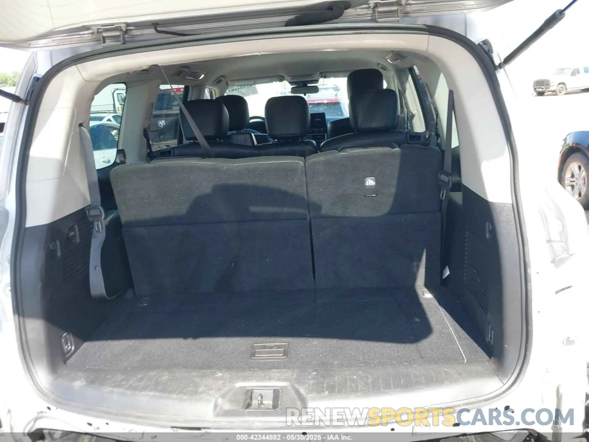 18 Photograph of a damaged car JN8AY2AD2N9677990 NISSAN ARMADA 2022