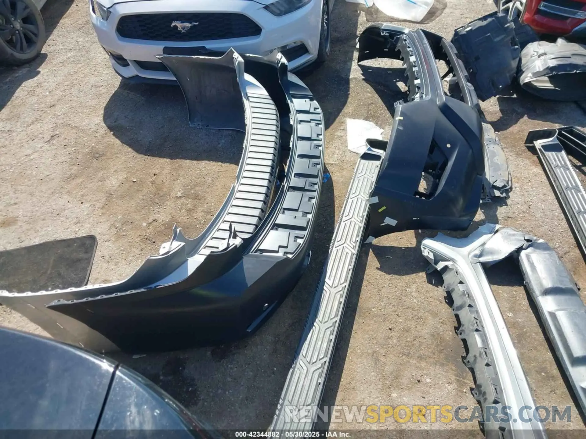 22 Photograph of a damaged car JN8AY2AD2N9677990 NISSAN ARMADA 2022