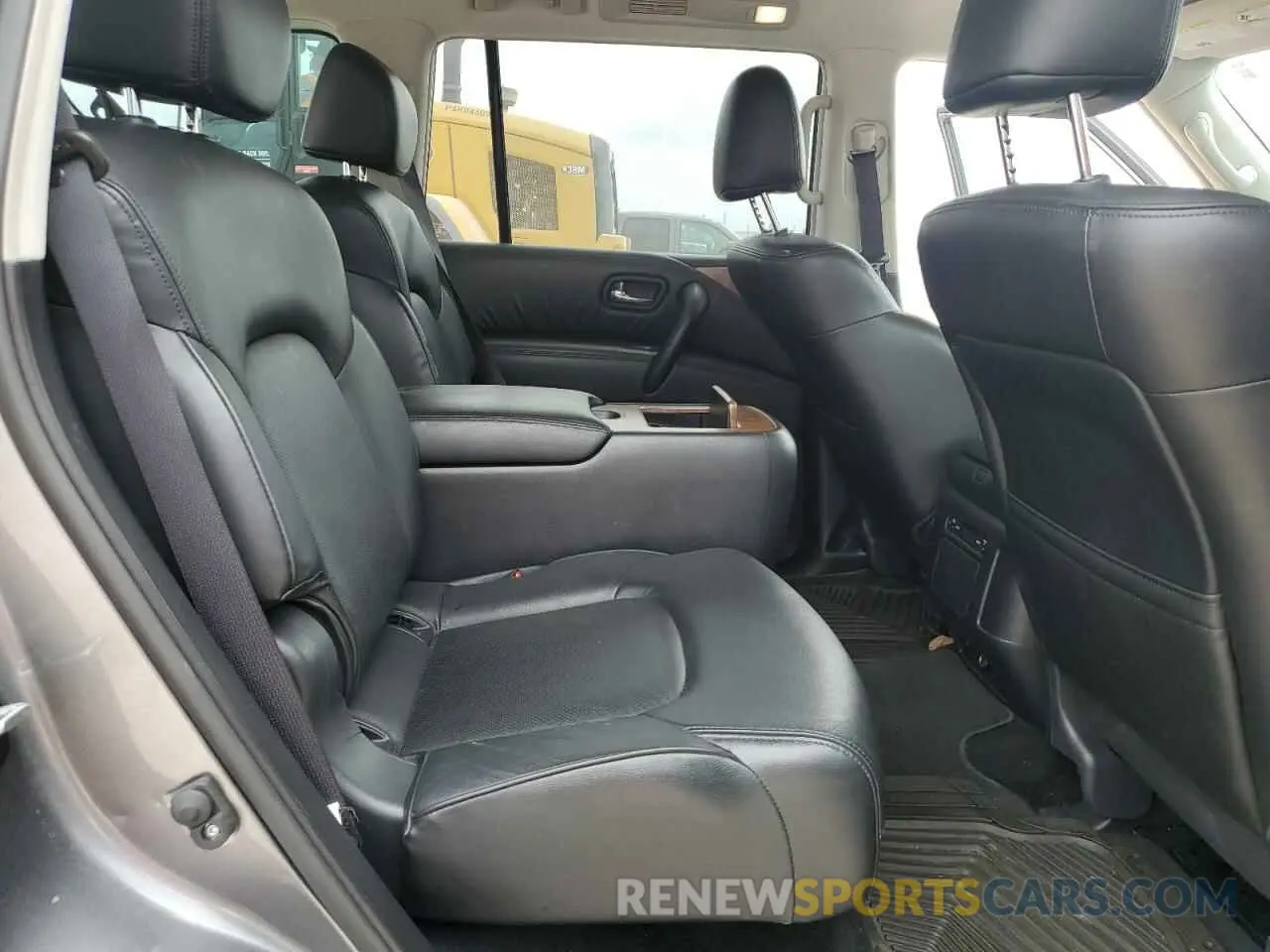 10 Photograph of a damaged car JN8AY2BAXN9393544 NISSAN ARMADA 2022
