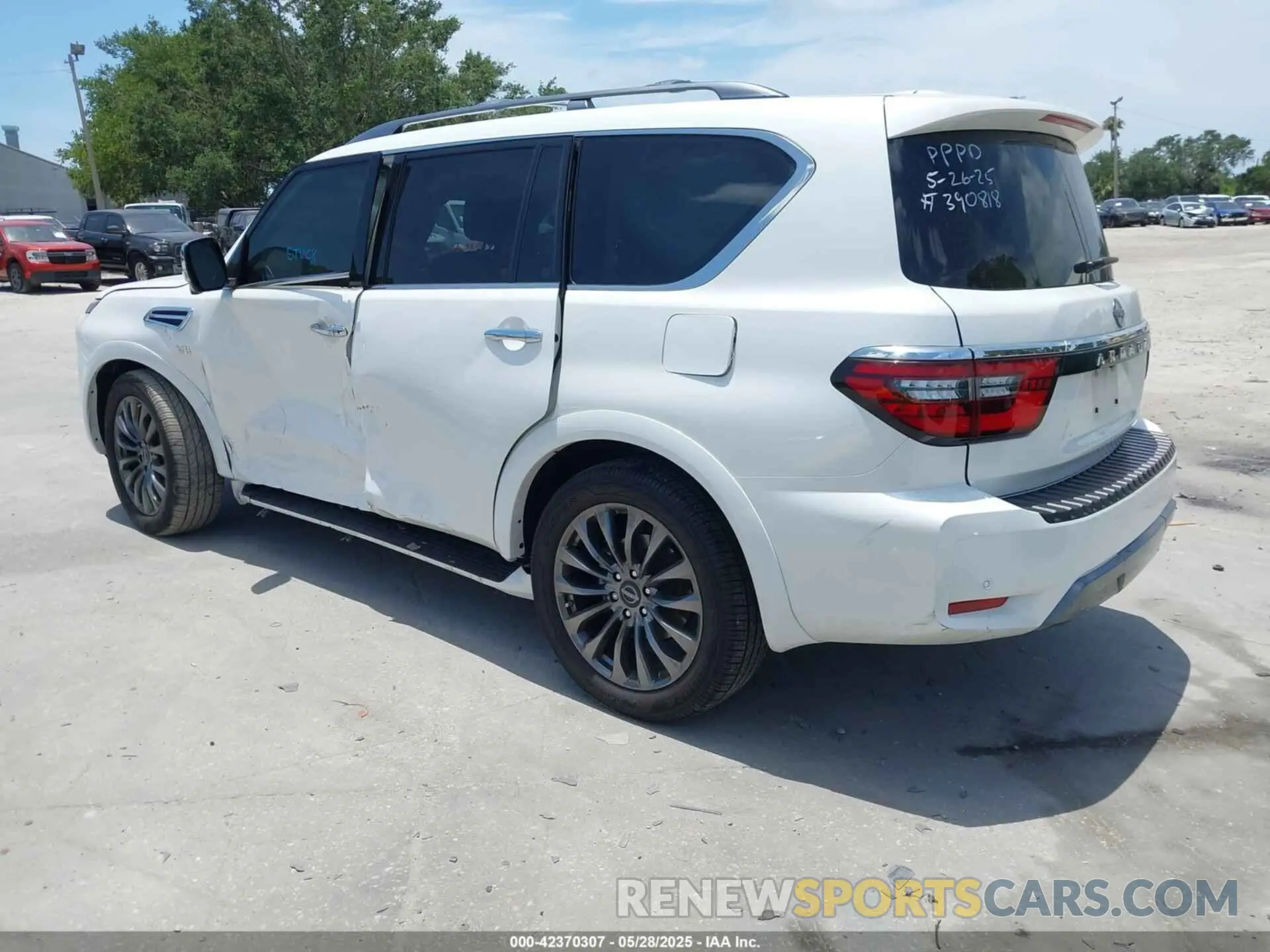 3 Photograph of a damaged car JN8AY2DAXN9390818 NISSAN ARMADA 2022