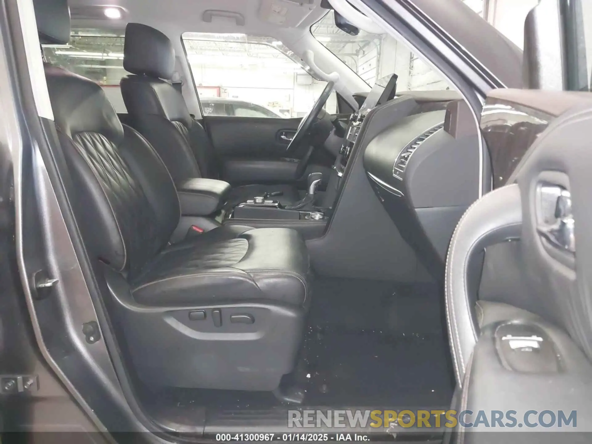5 Photograph of a damaged car JN8AY2DB5N9813216 NISSAN ARMADA 2022