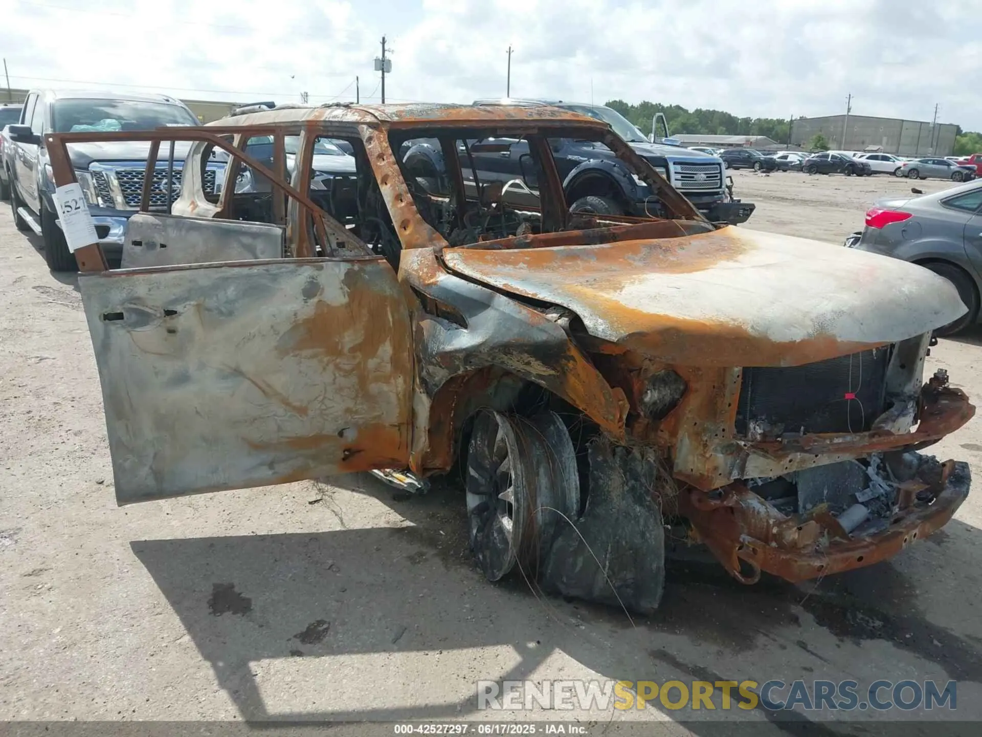 1 Photograph of a damaged car JN8AY2DB7N9814822 NISSAN ARMADA 2022