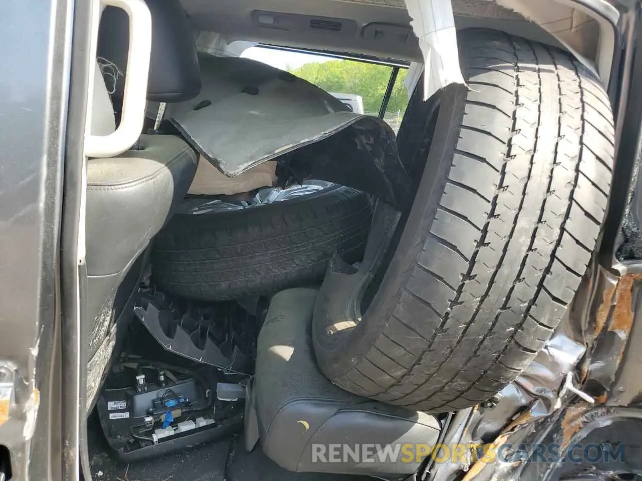 11 Photograph of a damaged car JN8AY2BD9P9692004 NISSAN ARMADA 2023