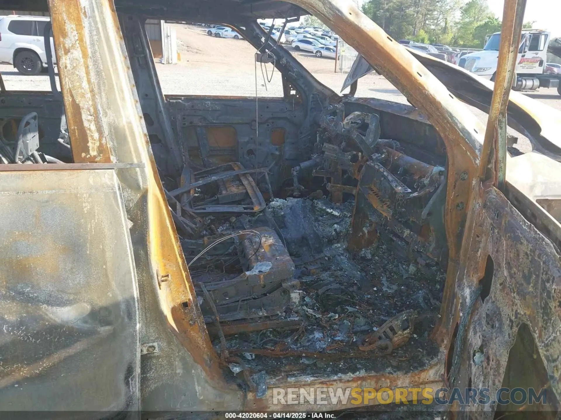 5 Photograph of a damaged car JN8AY2DA2P9403242 NISSAN ARMADA 2023