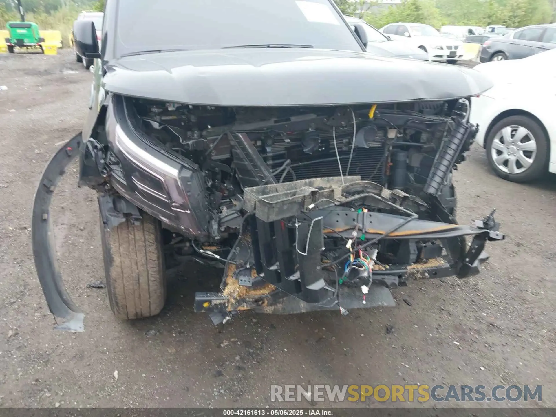 18 Photograph of a damaged car JN8AY2ED2P9695256 NISSAN ARMADA 2023