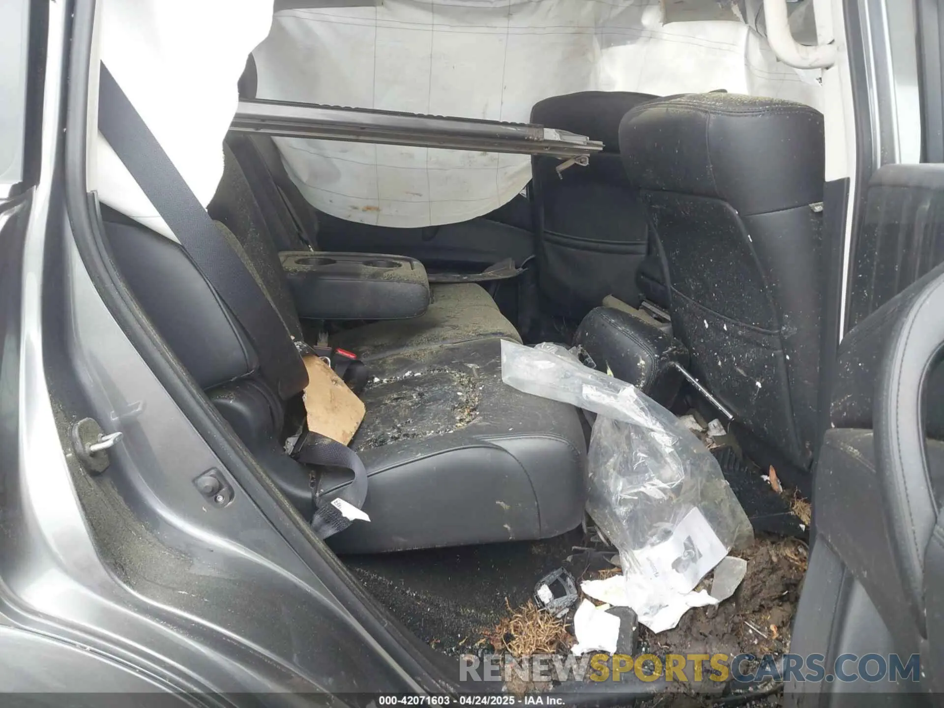 8 Photograph of a damaged car JN8AY2AC0R9196018 NISSAN ARMADA 2024