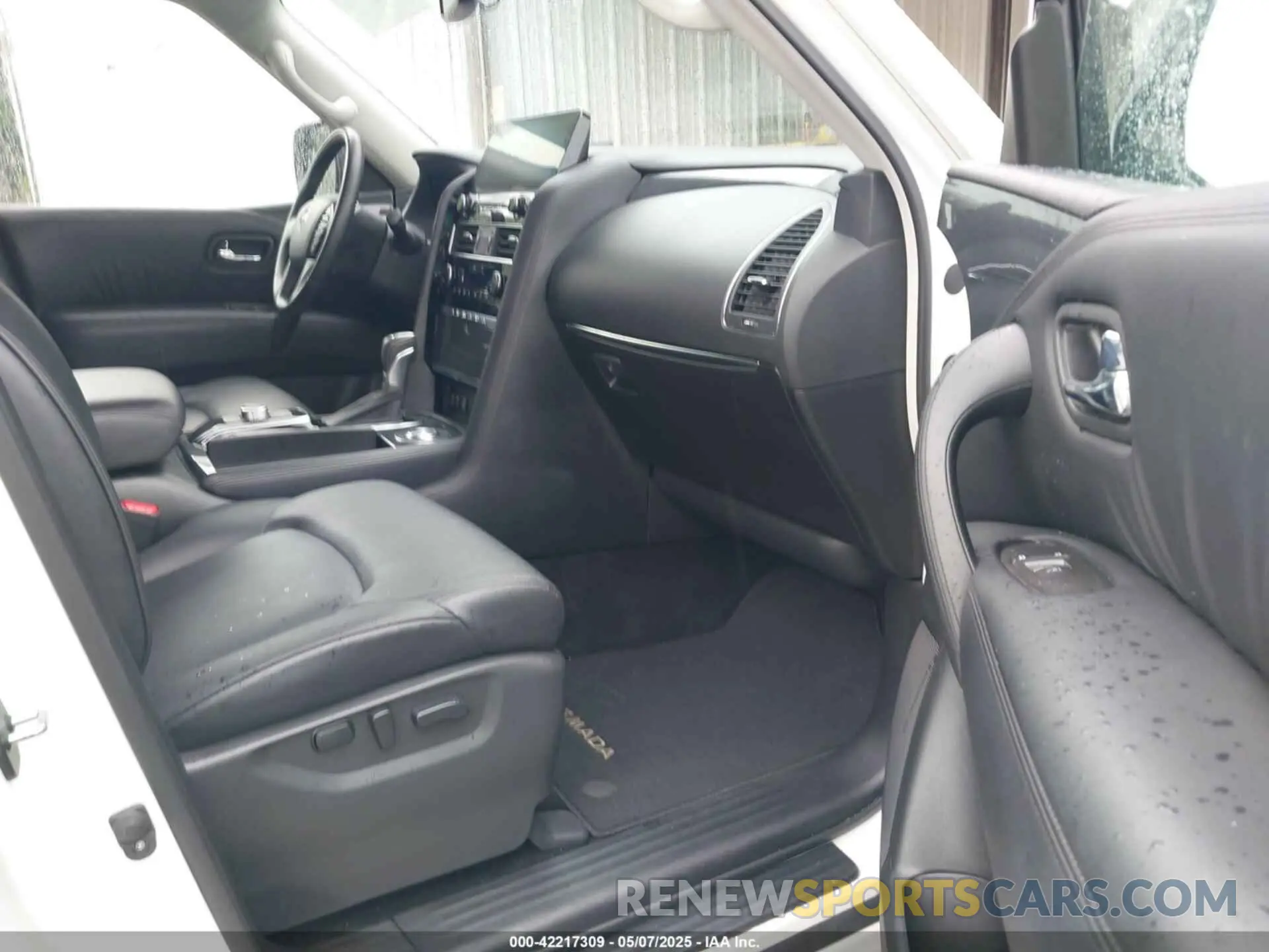 5 Photograph of a damaged car JN8AY2AC4R9195034 NISSAN ARMADA 2024