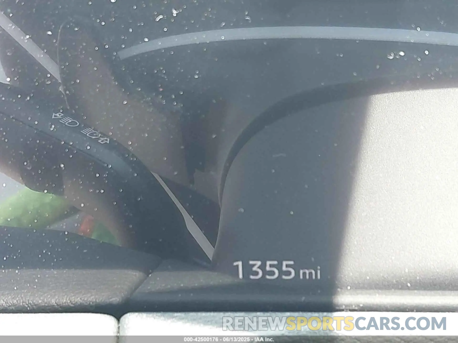 16 Photograph of a damaged car JN8AY3AD2S9301095 NISSAN ARMADA 2025