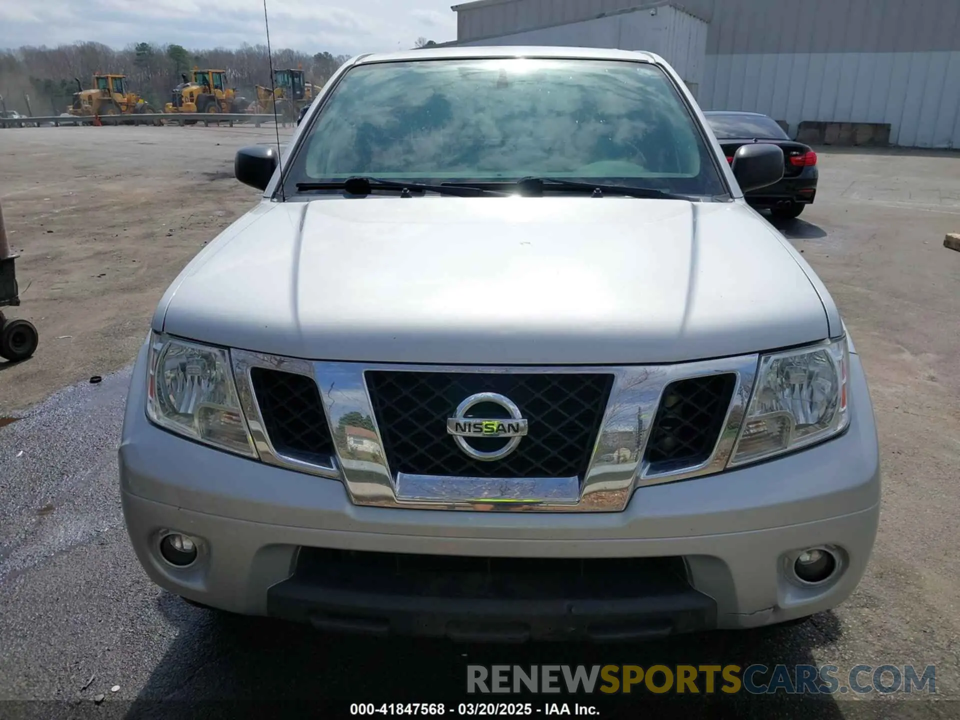 12 Photograph of a damaged car 1N6AD0CU7KN795171 NISSAN FRONTIER 2019