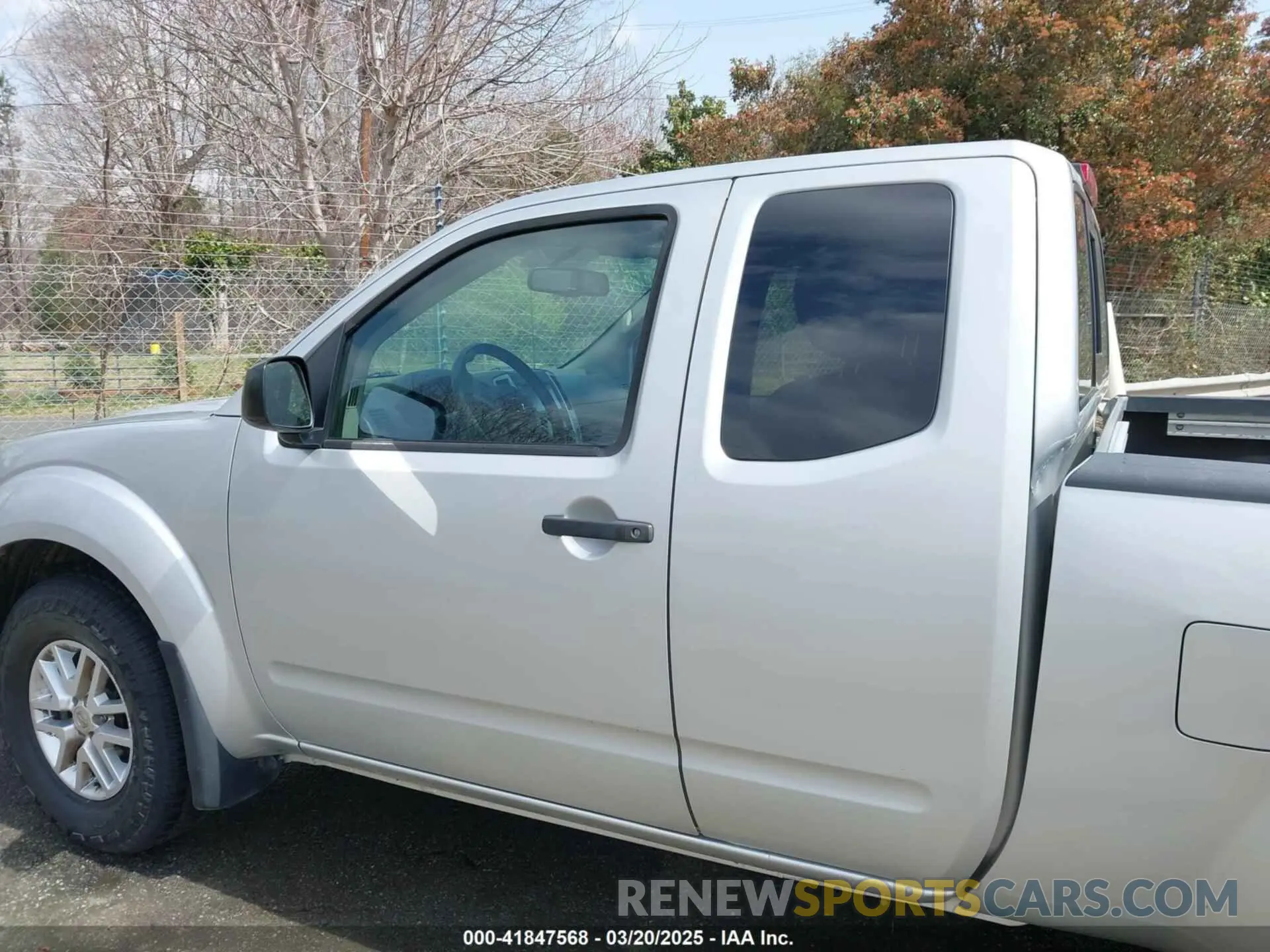 14 Photograph of a damaged car 1N6AD0CU7KN795171 NISSAN FRONTIER 2019