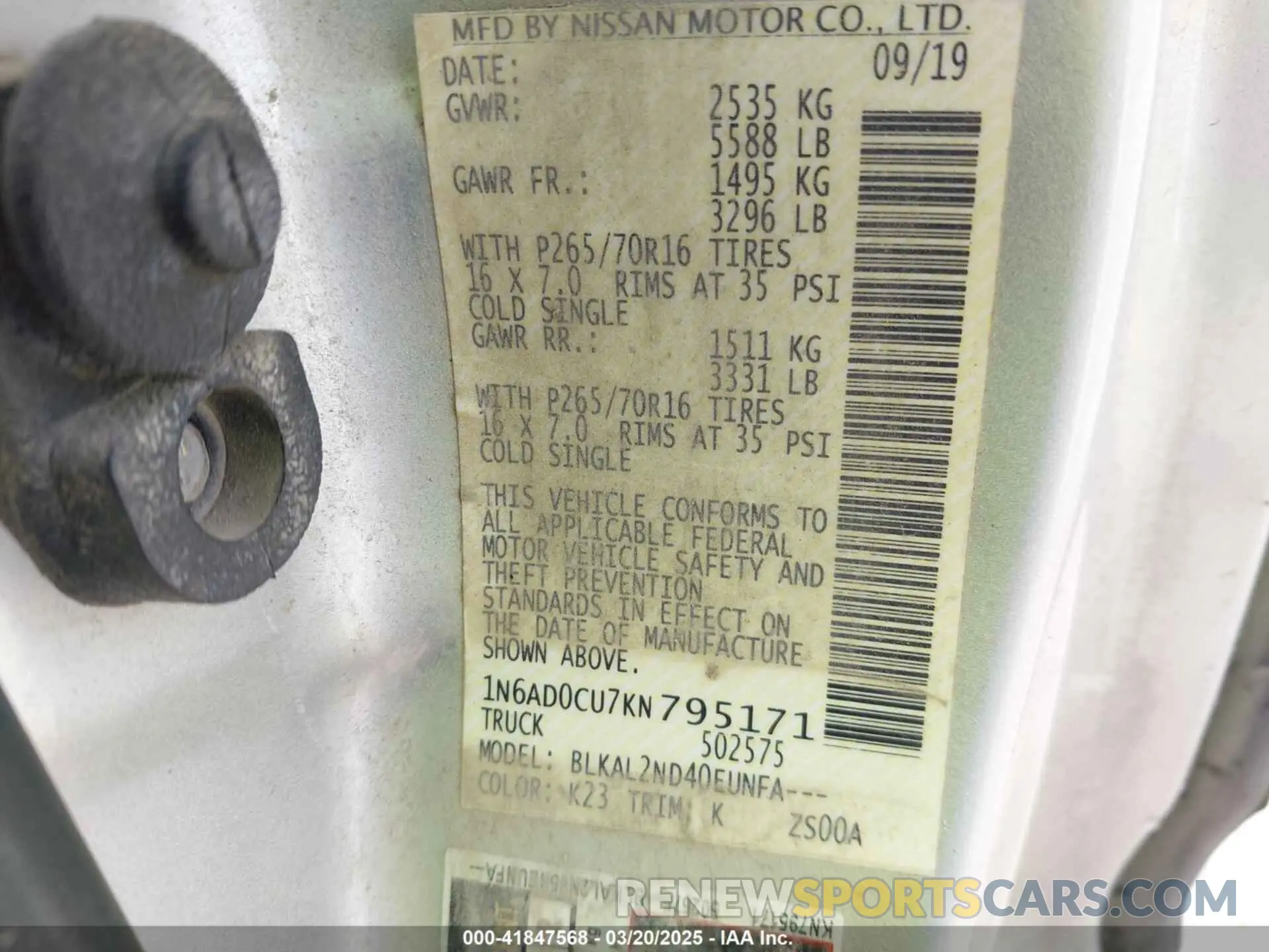 9 Photograph of a damaged car 1N6AD0CU7KN795171 NISSAN FRONTIER 2019