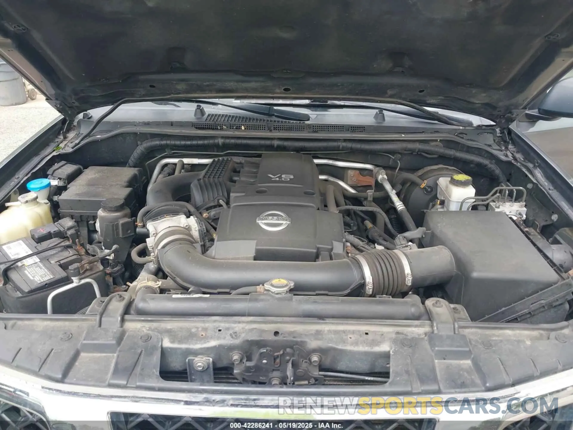 10 Photograph of a damaged car 1N6AD0CW1KN759848 NISSAN FRONTIER 2019