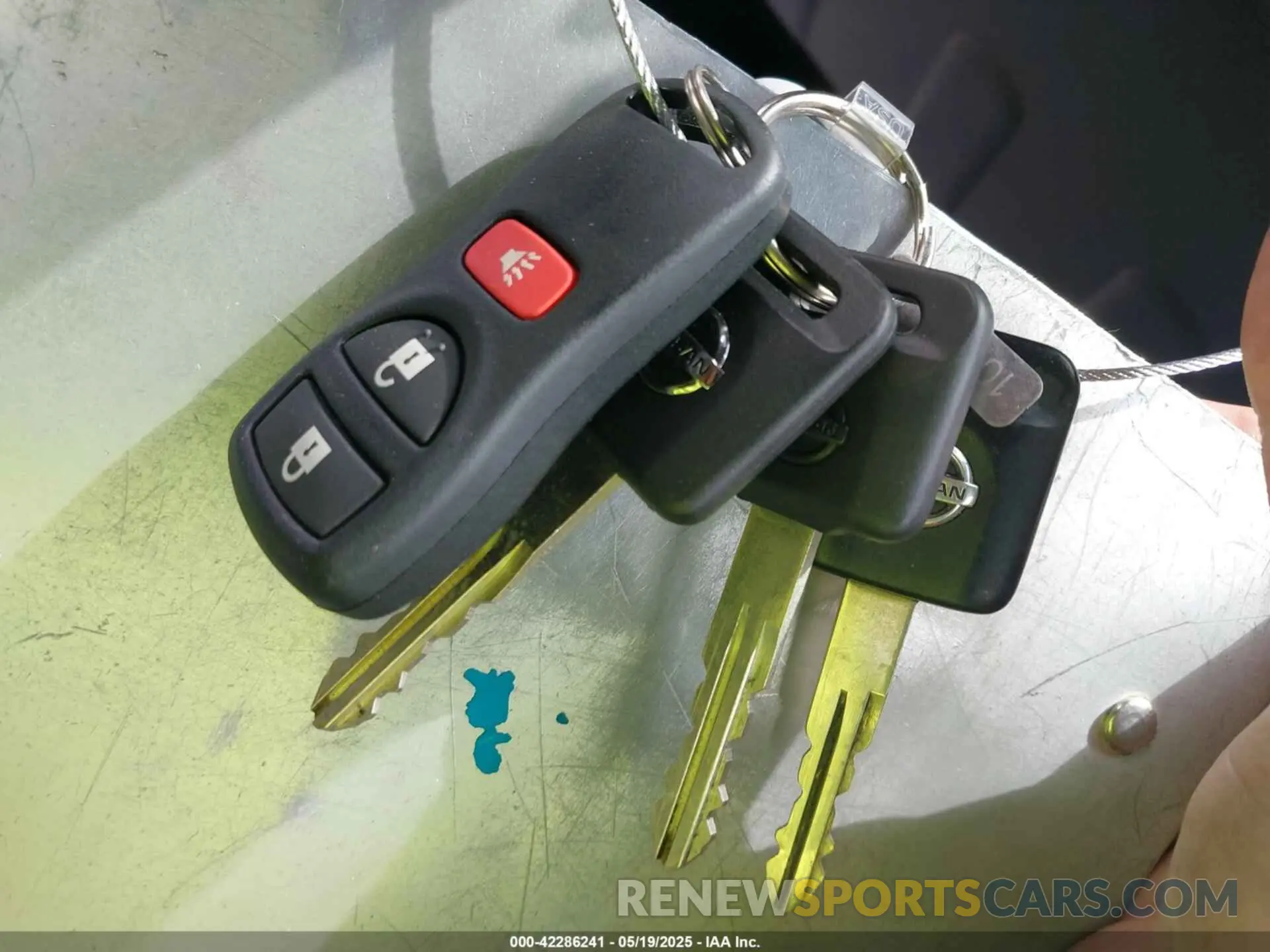 11 Photograph of a damaged car 1N6AD0CW1KN759848 NISSAN FRONTIER 2019