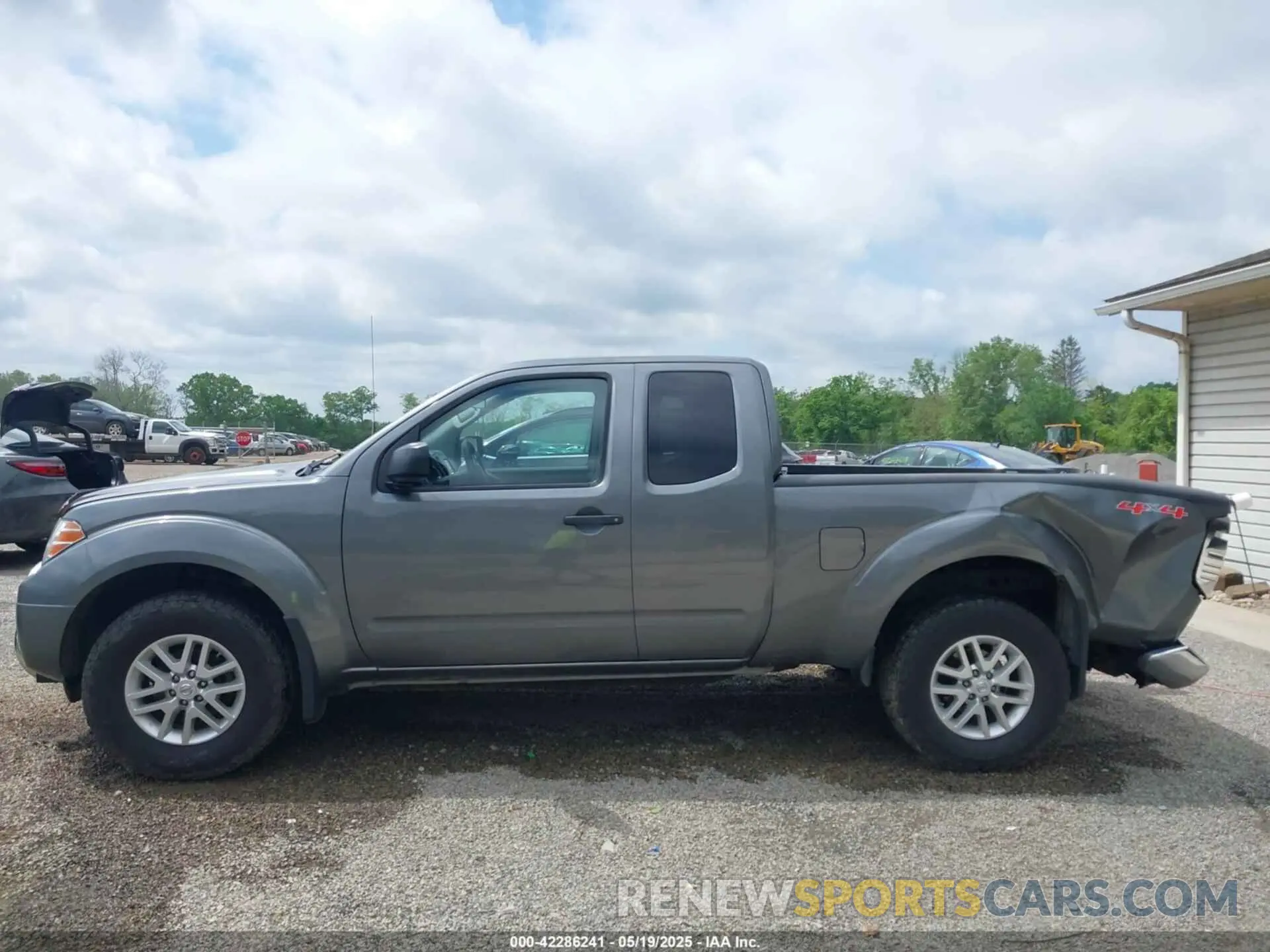 15 Photograph of a damaged car 1N6AD0CW1KN759848 NISSAN FRONTIER 2019