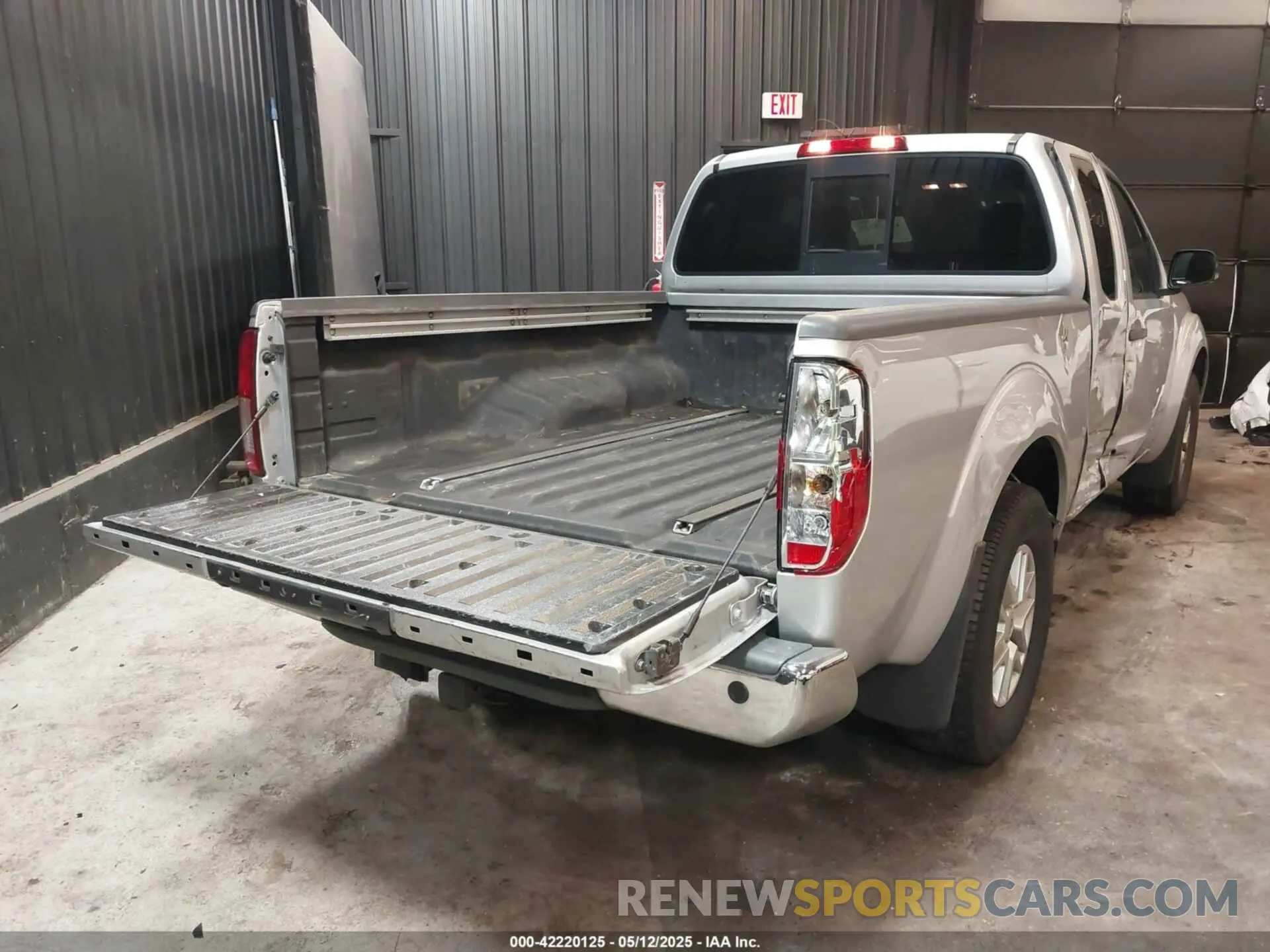 4 Photograph of a damaged car 1N6AD0CW7KN752970 NISSAN FRONTIER 2019