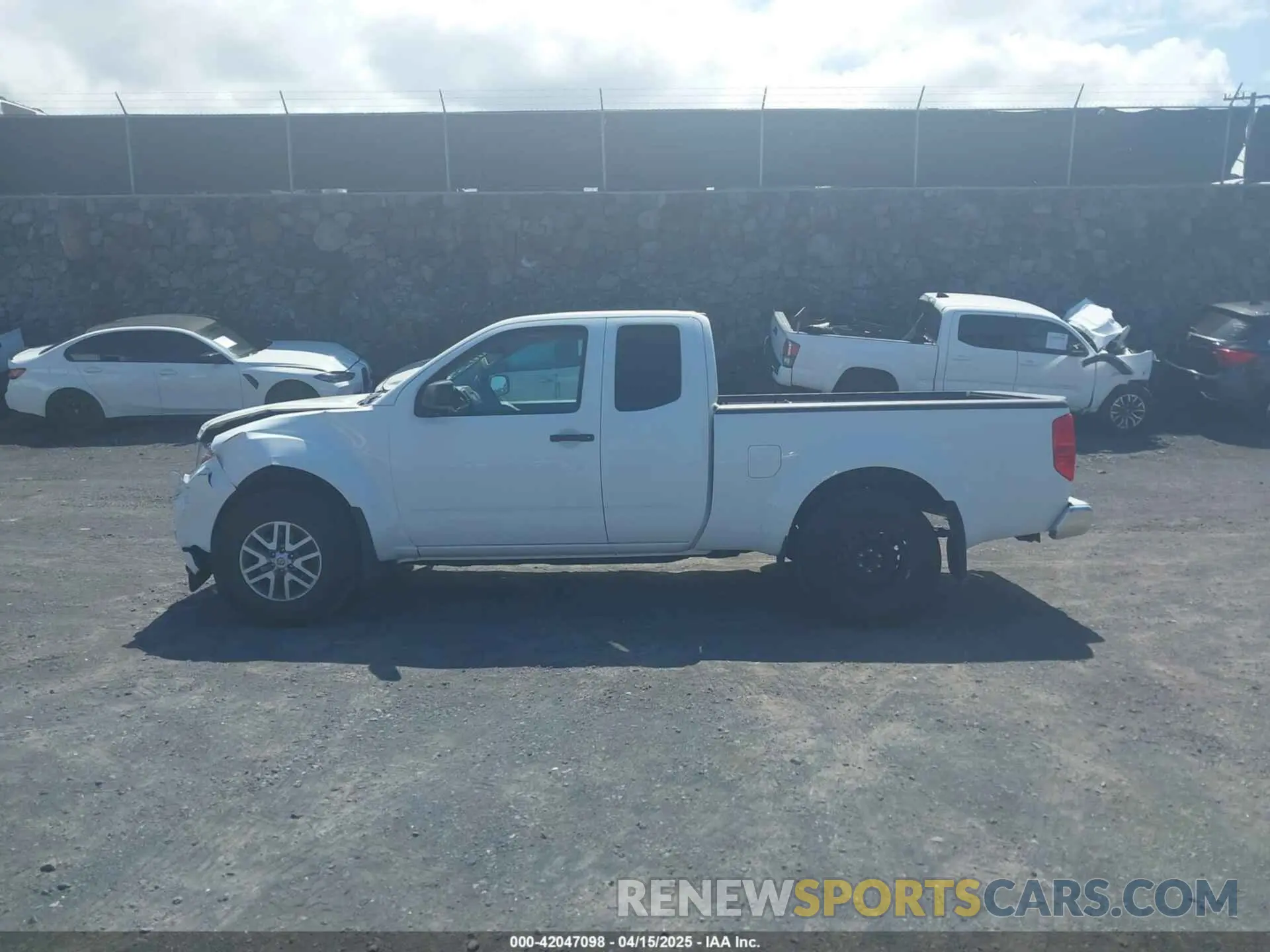 15 Photograph of a damaged car 1N6AD0CW9KN799031 NISSAN FRONTIER 2019