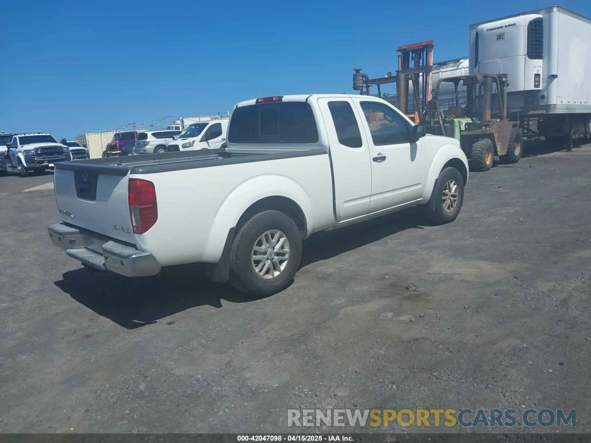 4 Photograph of a damaged car 1N6AD0CW9KN799031 NISSAN FRONTIER 2019