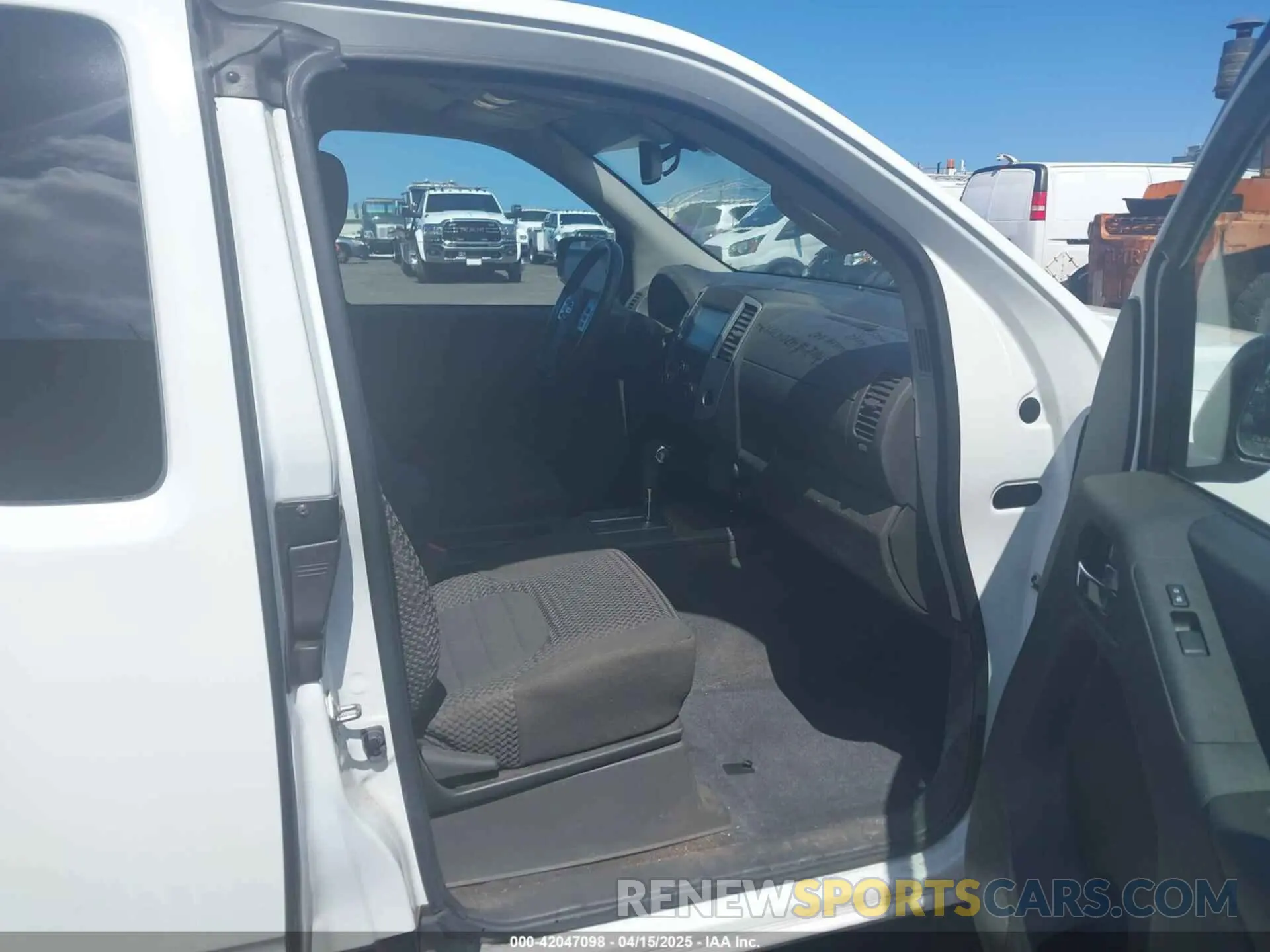 5 Photograph of a damaged car 1N6AD0CW9KN799031 NISSAN FRONTIER 2019