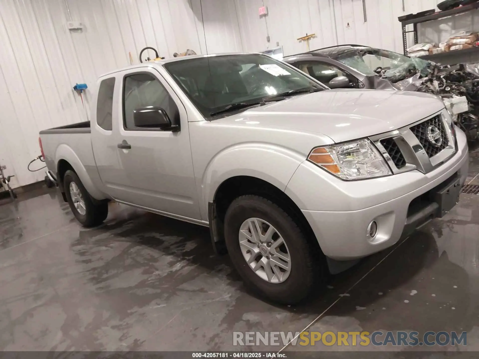 1 Photograph of a damaged car 1N6AD0CWXKN742949 NISSAN FRONTIER 2019