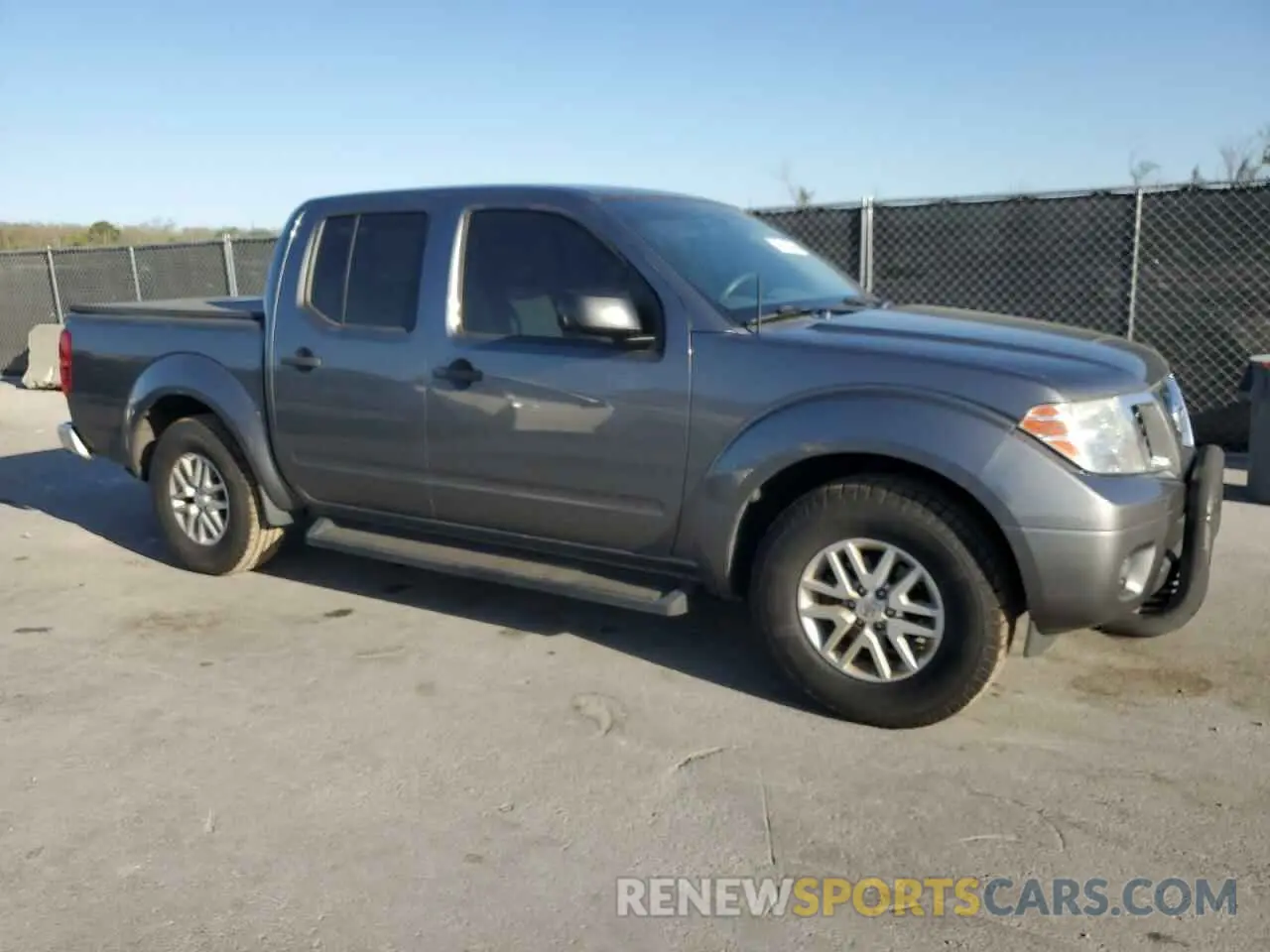 4 Photograph of a damaged car 1N6AD0ER0KN705769 NISSAN FRONTIER 2019