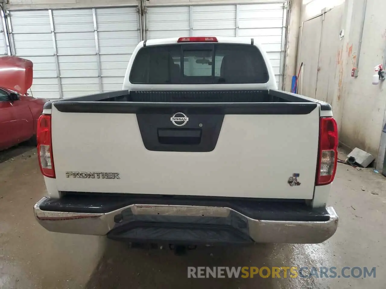 6 Photograph of a damaged car 1N6AD0ER0KN735886 NISSAN FRONTIER 2019