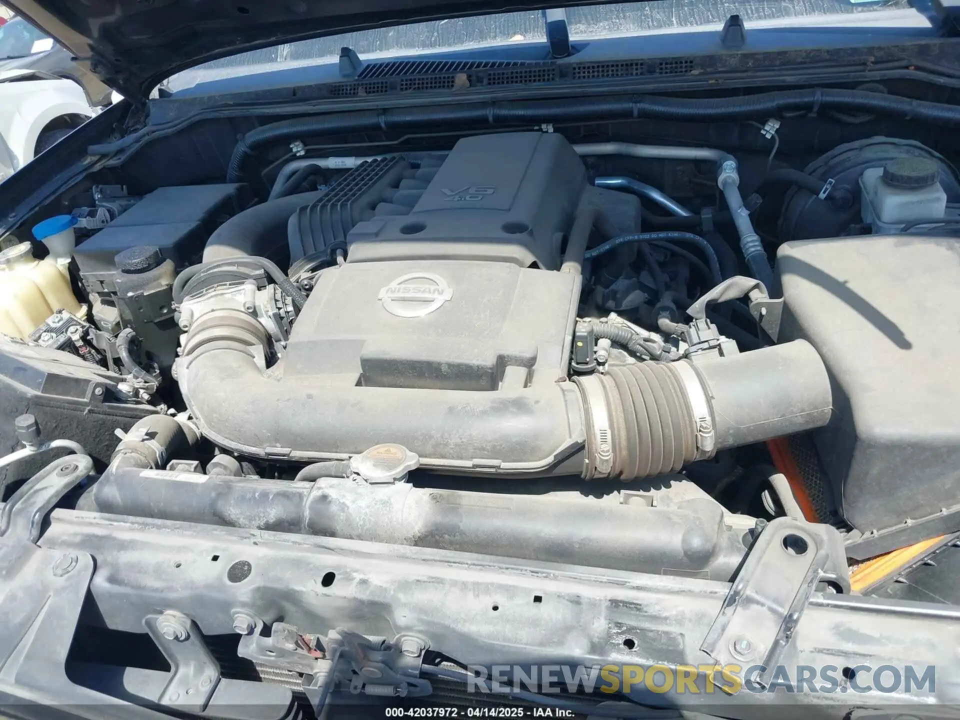 10 Photograph of a damaged car 1N6AD0ER0KN783985 NISSAN FRONTIER 2019