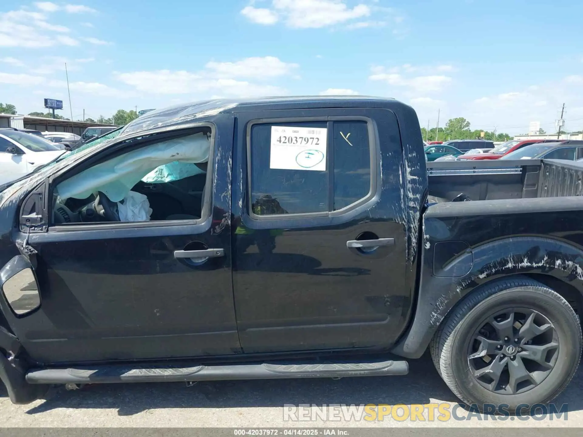 14 Photograph of a damaged car 1N6AD0ER0KN783985 NISSAN FRONTIER 2019