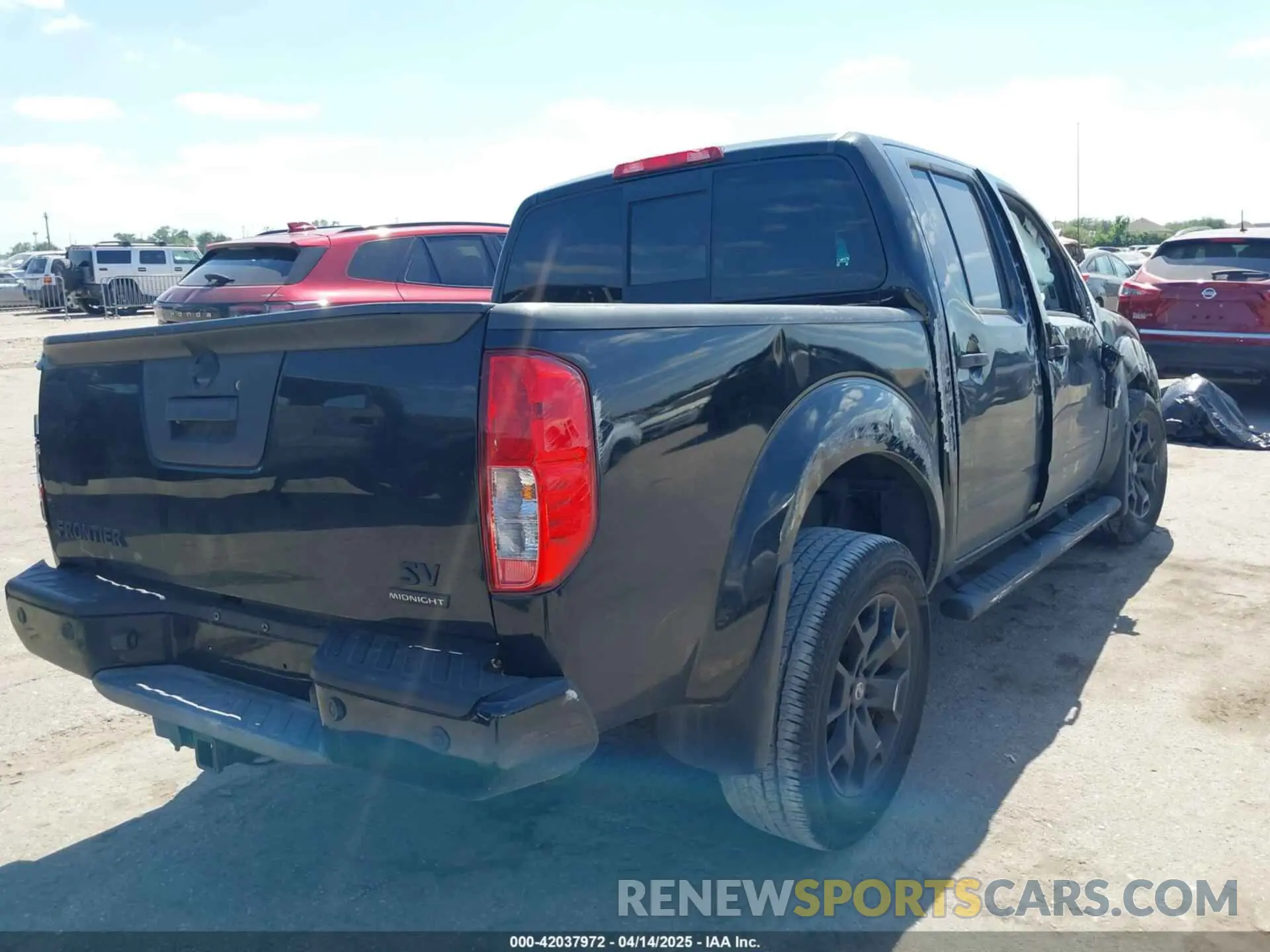 4 Photograph of a damaged car 1N6AD0ER0KN783985 NISSAN FRONTIER 2019