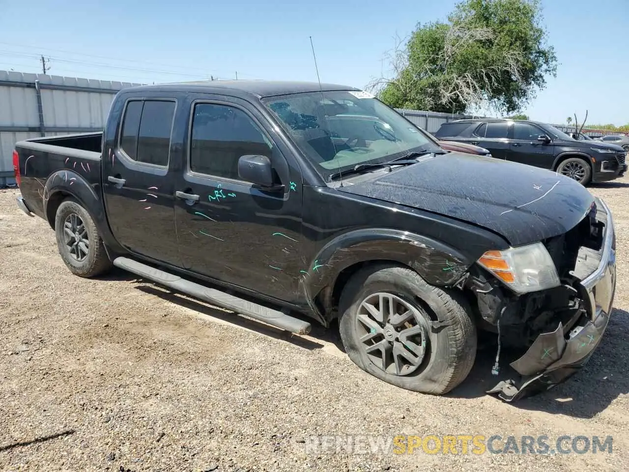 4 Photograph of a damaged car 1N6AD0ER1KN701049 NISSAN FRONTIER 2019