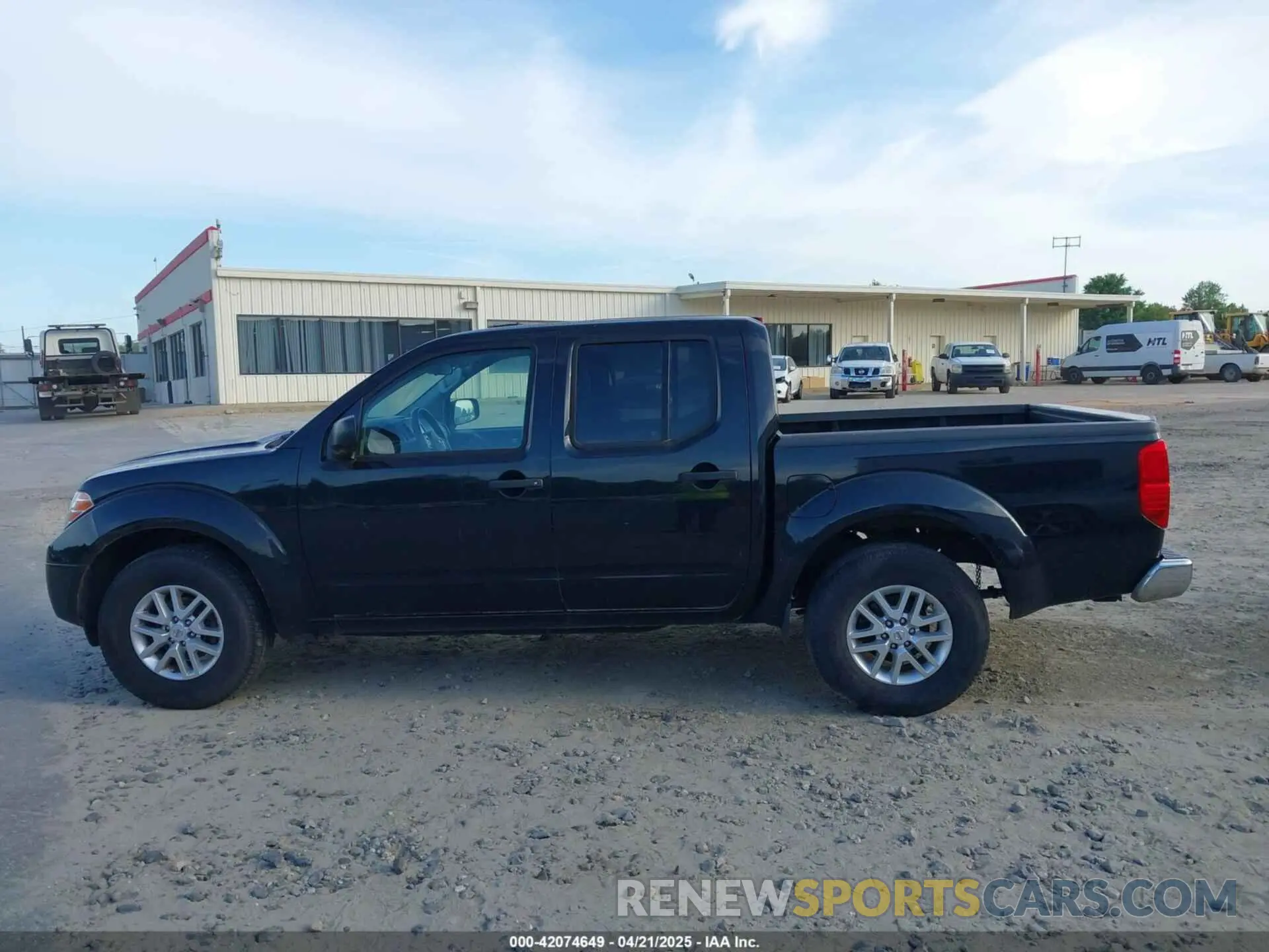 14 Photograph of a damaged car 1N6AD0ER1KN708714 NISSAN FRONTIER 2019
