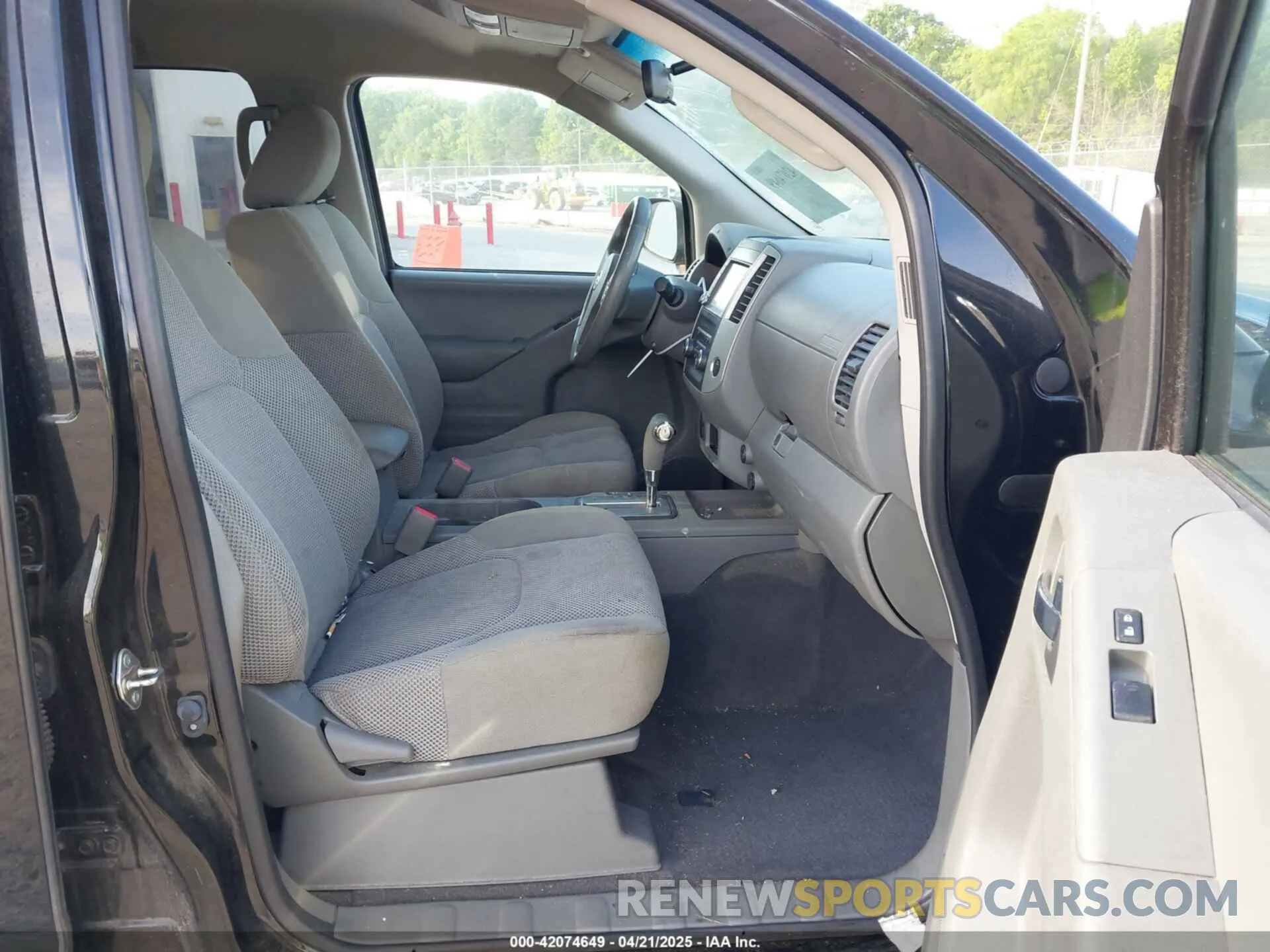 5 Photograph of a damaged car 1N6AD0ER1KN708714 NISSAN FRONTIER 2019