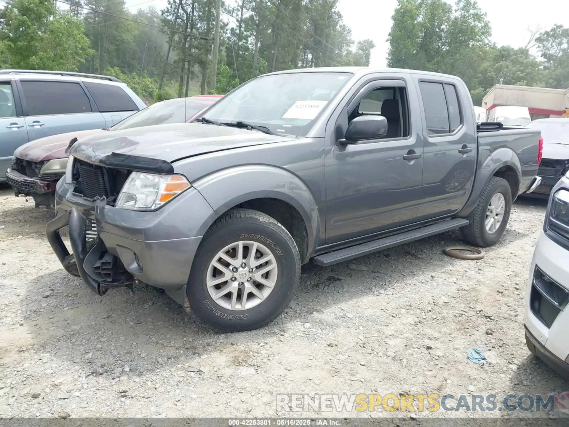 2 Photograph of a damaged car 1N6AD0ER1KN764118 NISSAN FRONTIER 2019