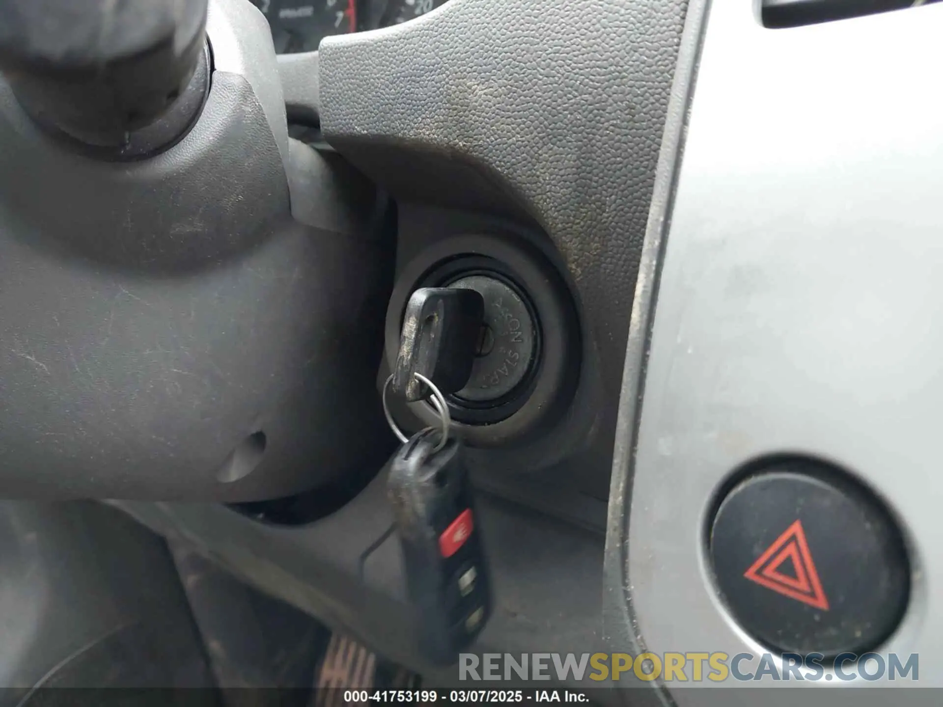 11 Photograph of a damaged car 1N6AD0ER1KN776088 NISSAN FRONTIER 2019